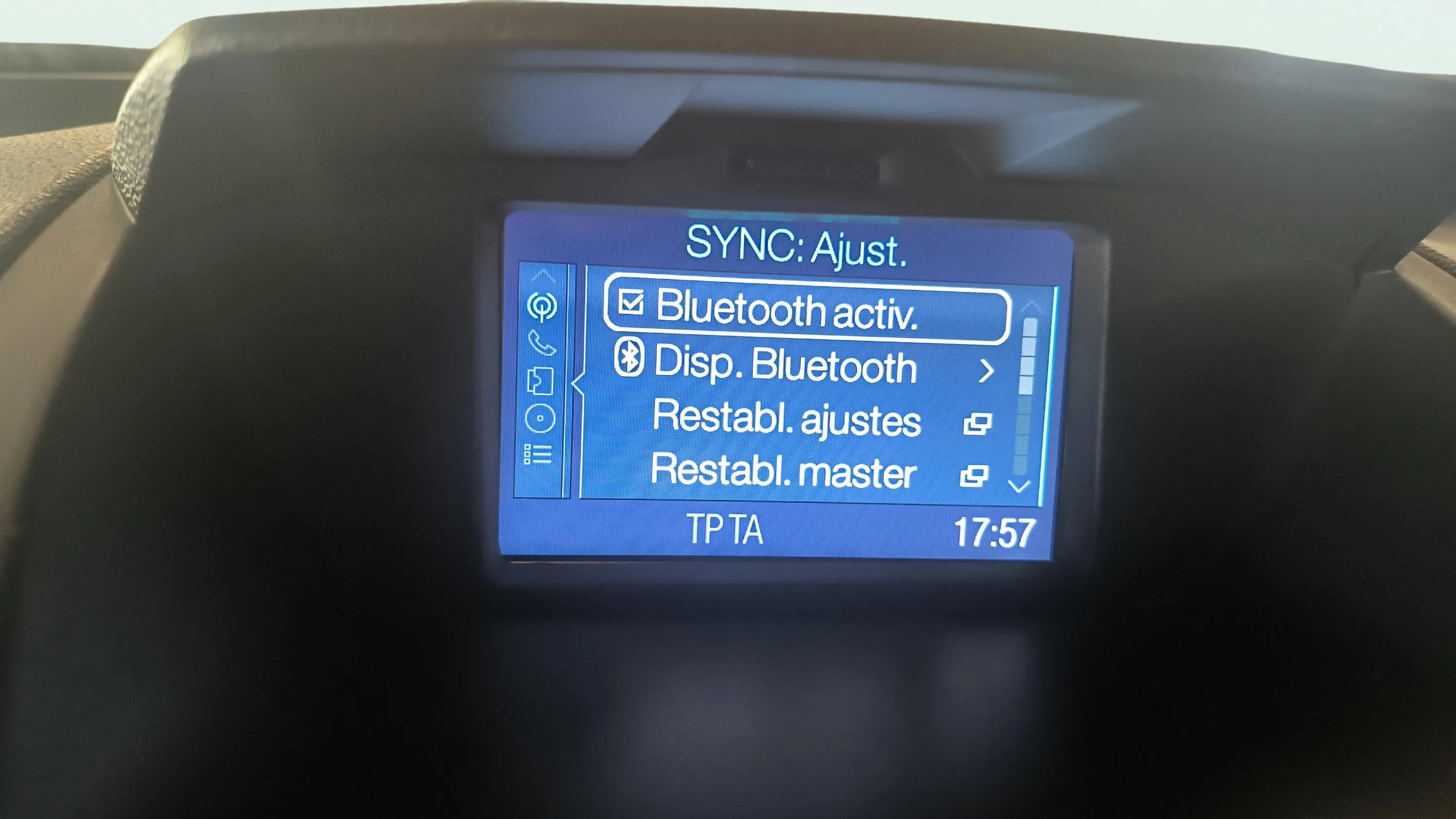 Ford EcoSport 1.0 EcoBoost Titanium - foto 22