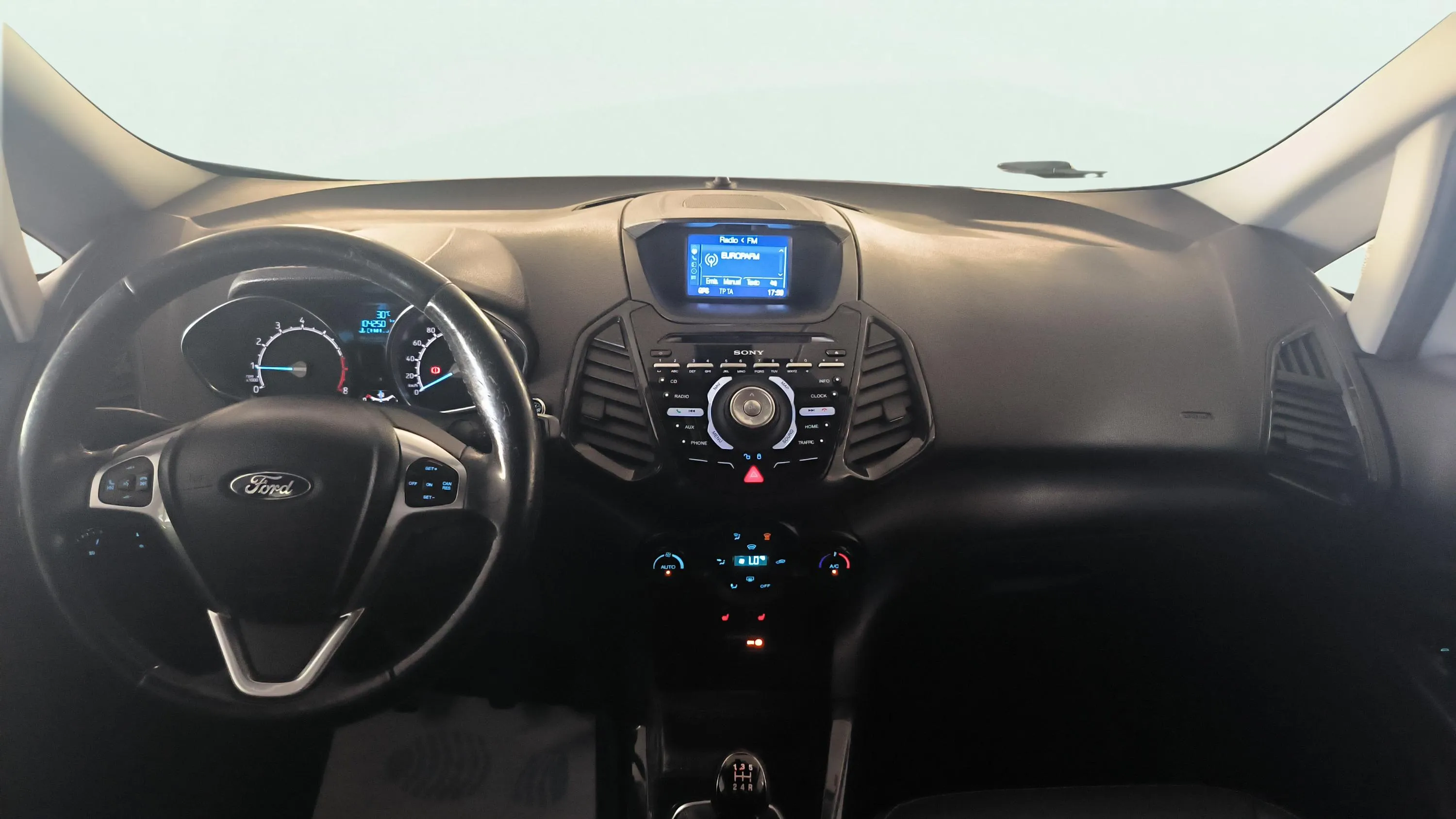 Ford EcoSport 1.0 EcoBoost Titanium - foto 26