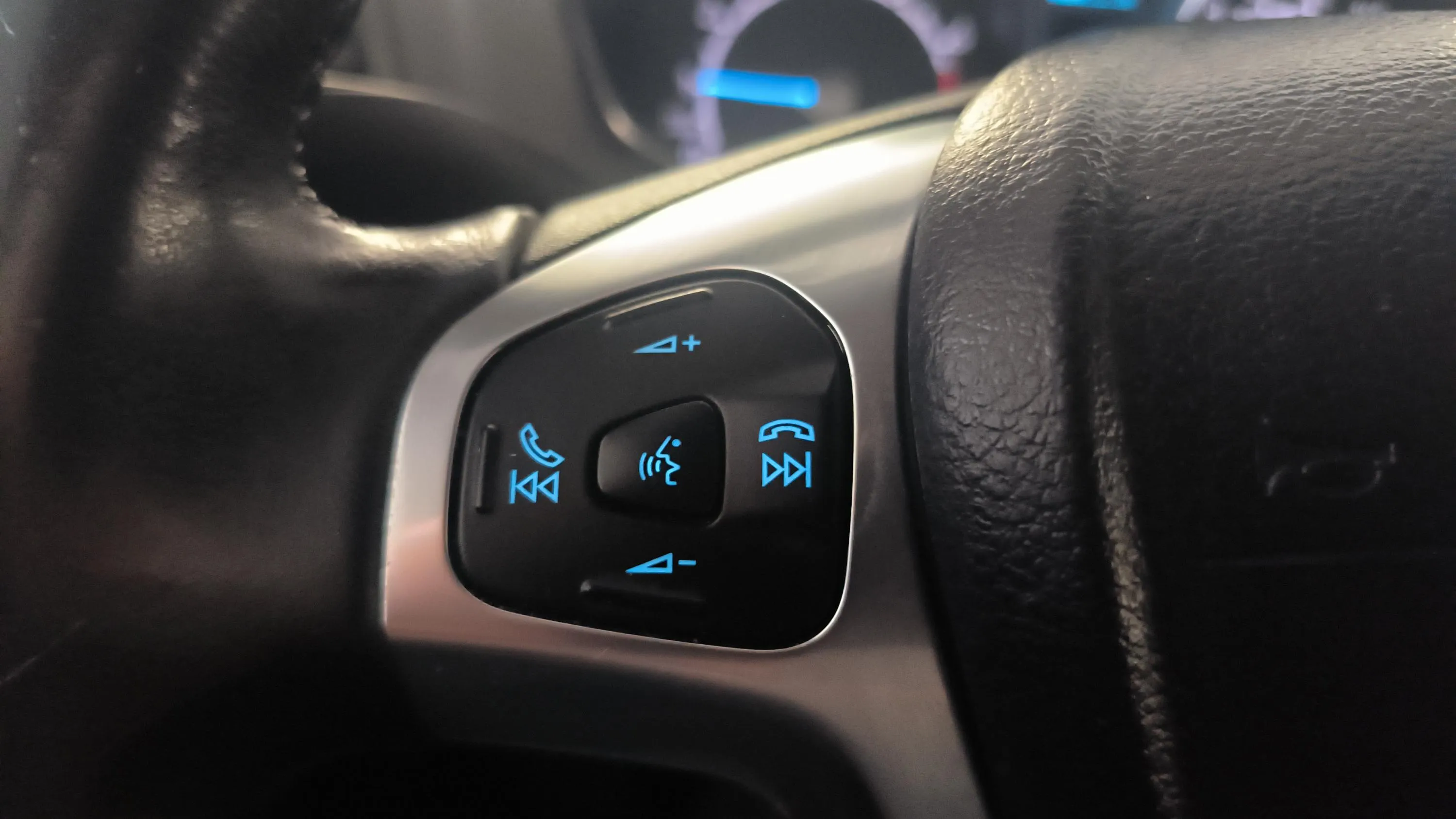 Ford EcoSport 1.0 EcoBoost Titanium - foto 17