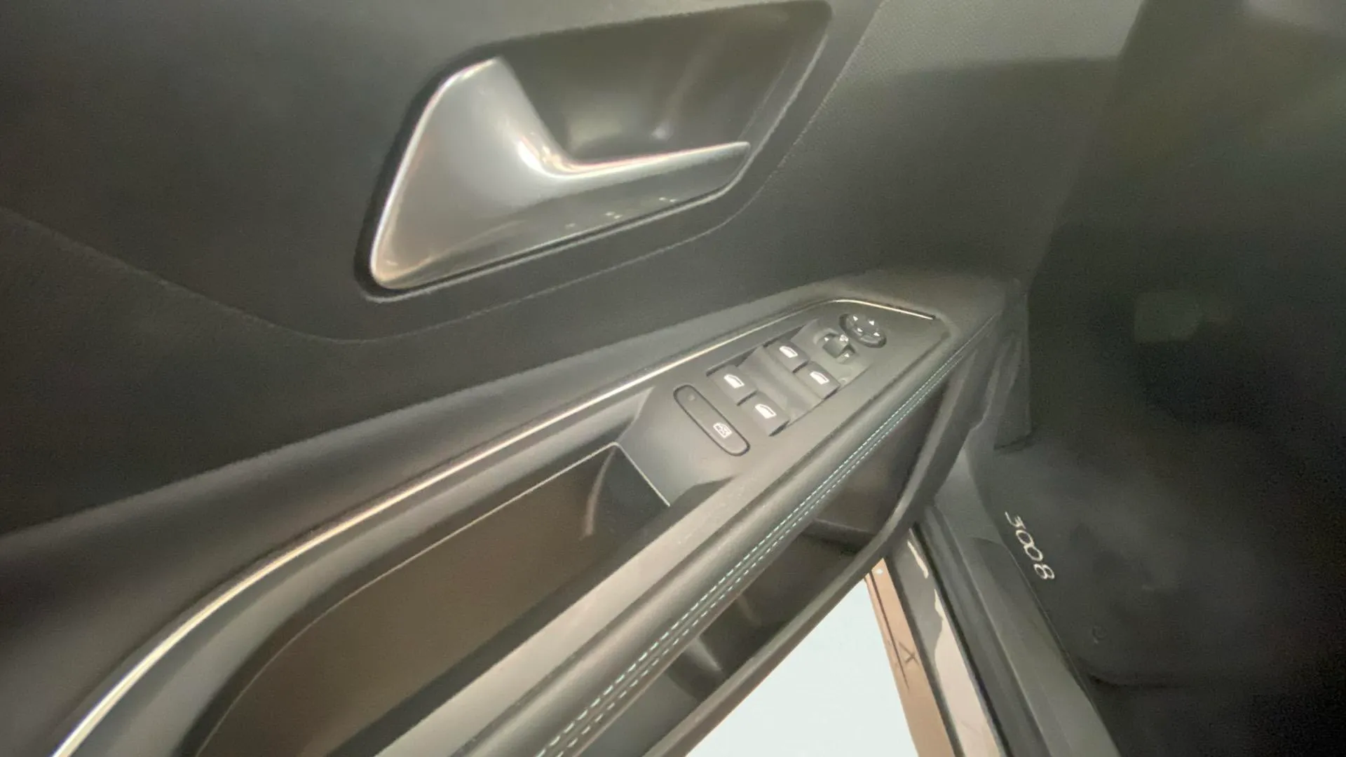 Peugeot 3008 180 e-EAT8 Allure Pack - foto 18