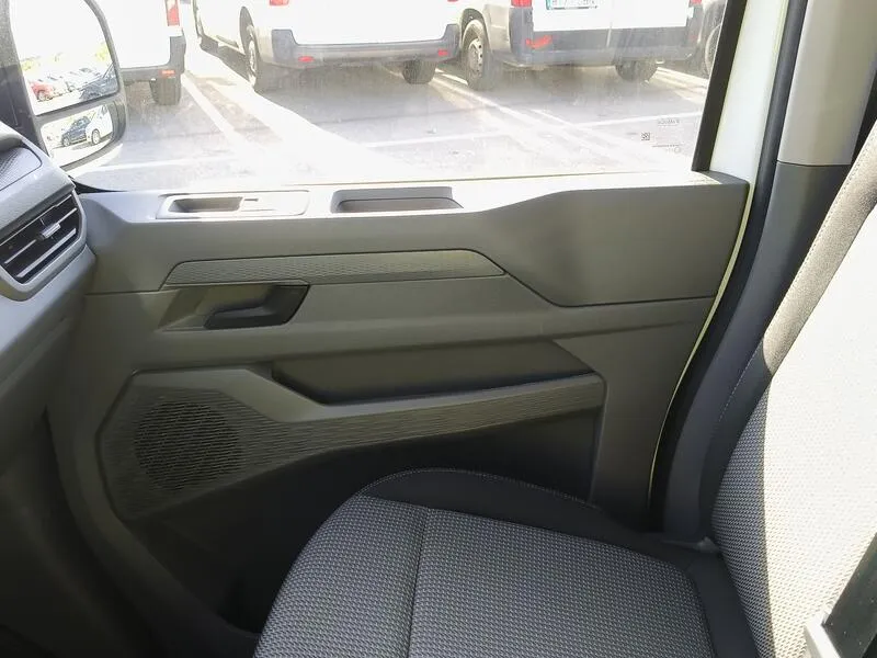 Volkswagen Transporter 2.0 TDI - foto 21