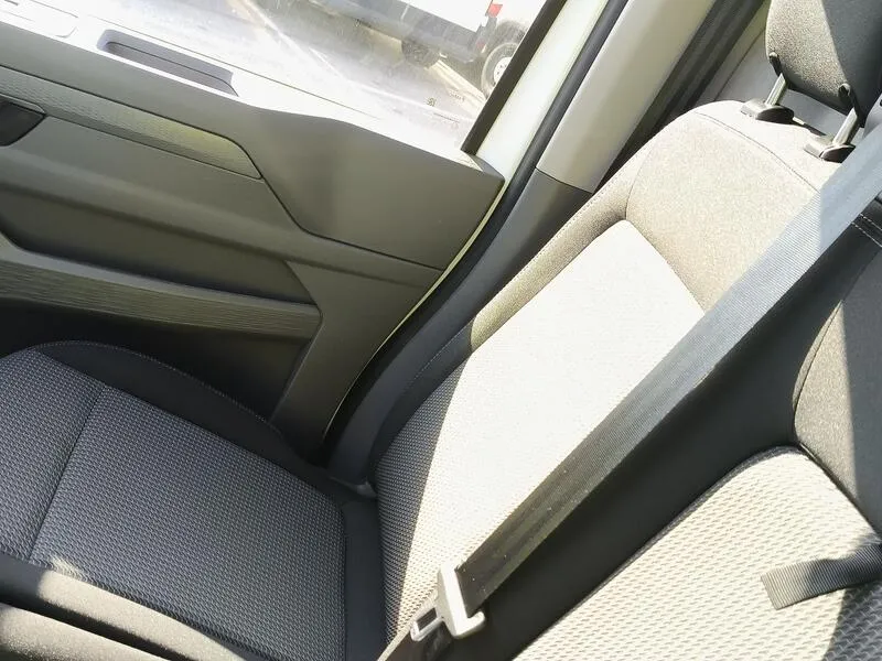 Volkswagen Transporter 2.0 TDI - foto 22