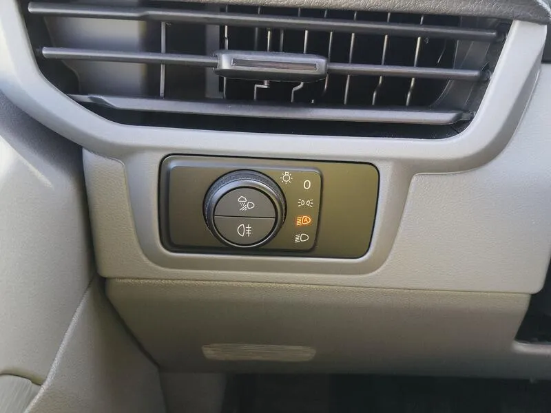 Volkswagen Transporter 2.0 TDI - foto 28