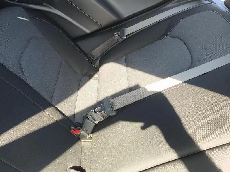 Hyundai i30 1.5 DPI Klass SLX - foto 32