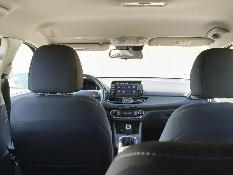 Hyundai i30 1.5 DPI Klass SLX - foto 37