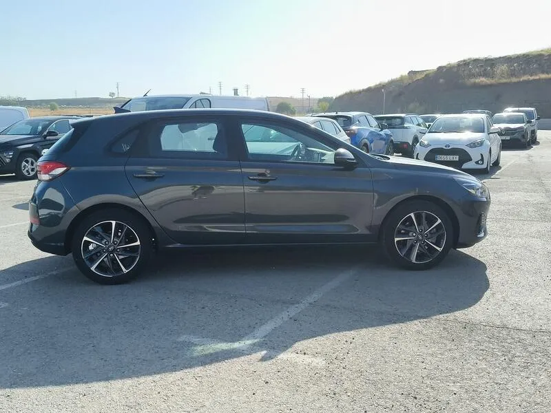 Hyundai i30 1.5 DPI Klass SLX - foto 7