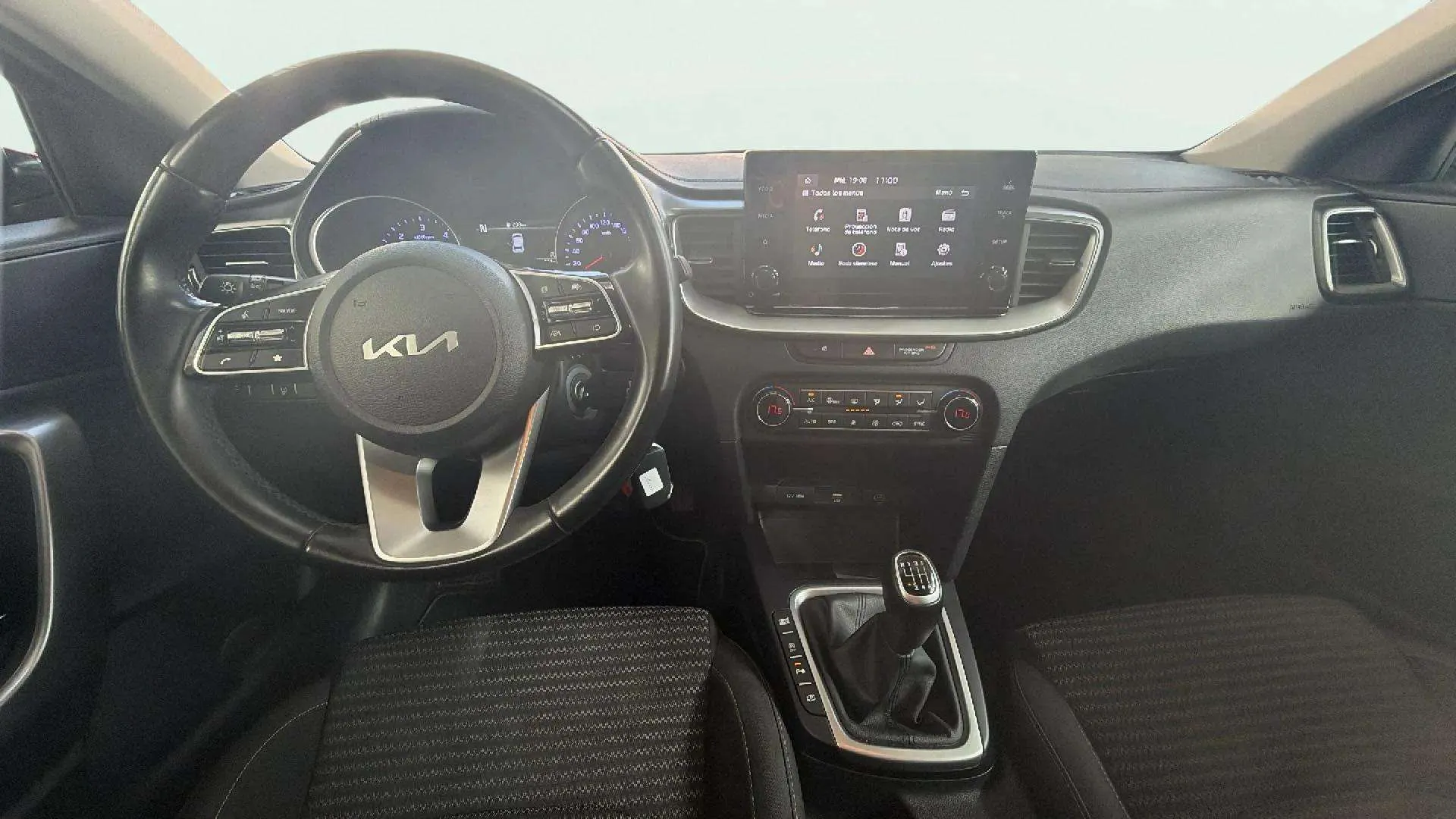 Kia Ceed 1.6 MHEV iMT Drive - foto 16