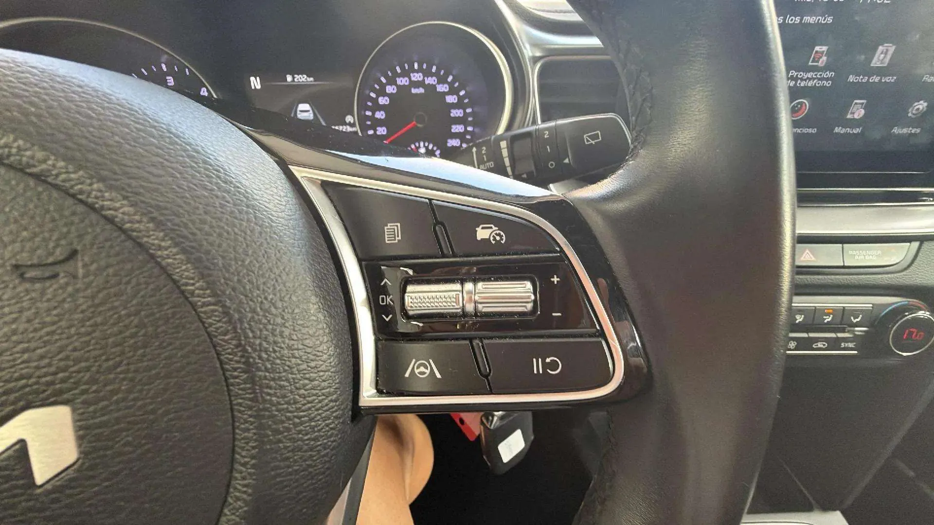 Kia Ceed 1.6 MHEV iMT Drive - foto 23