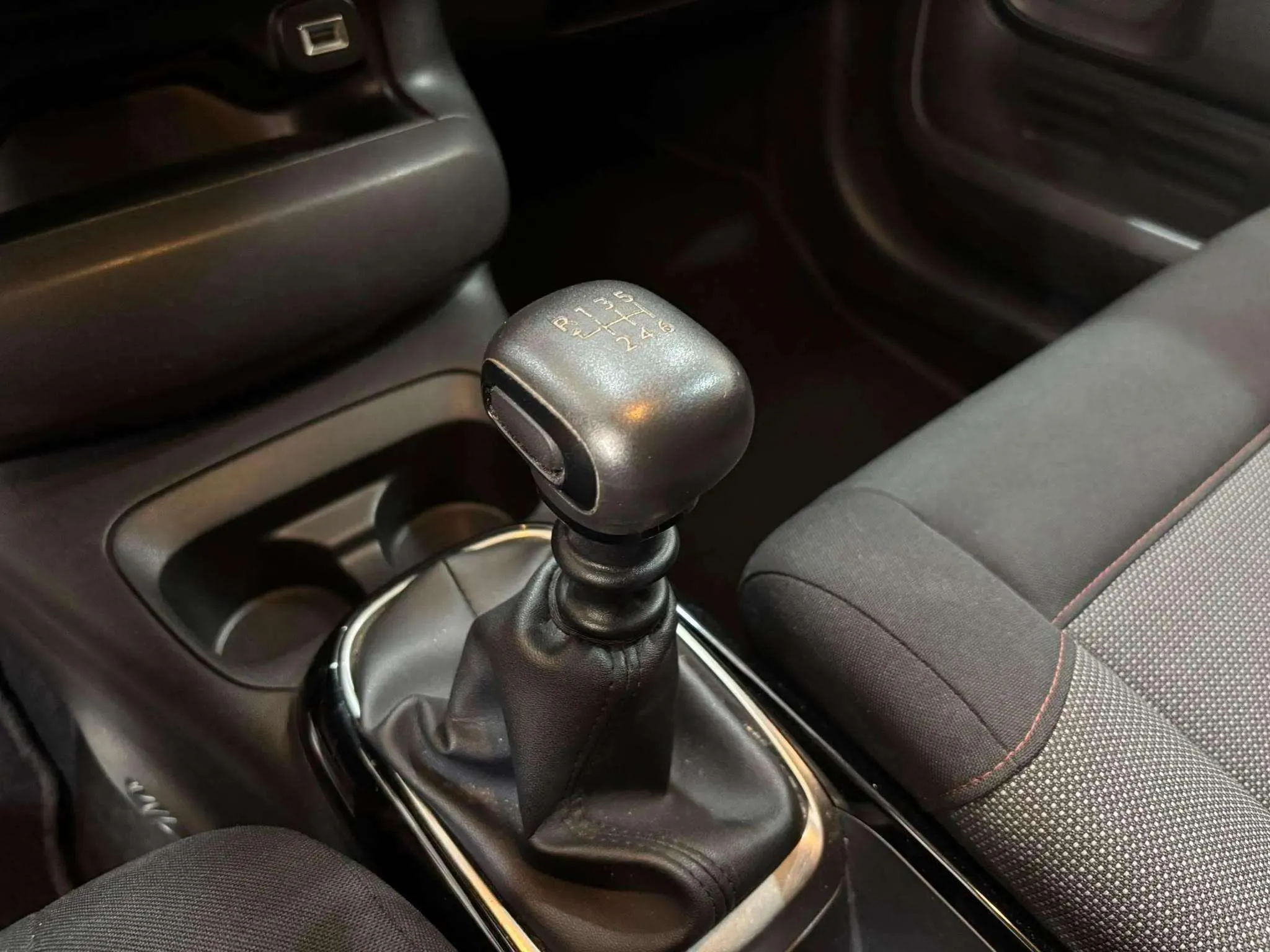 Citroën C4 Cactus BlueHDi 100 Feel - foto 10