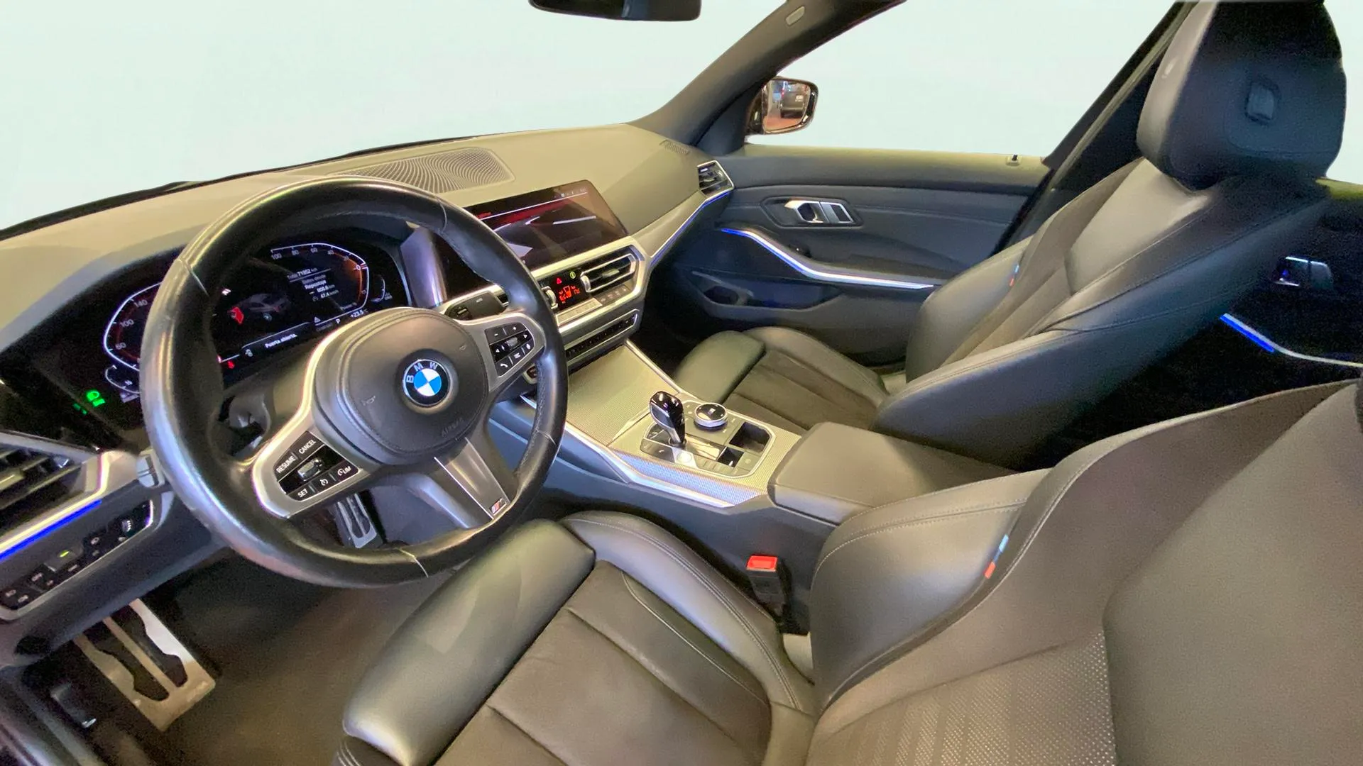 BMW Serie 3 318d - foto 11