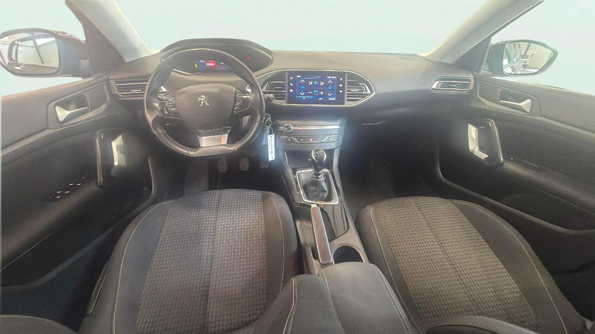 Peugeot 308 Allure Pack BlueHDi 130 - foto 9
