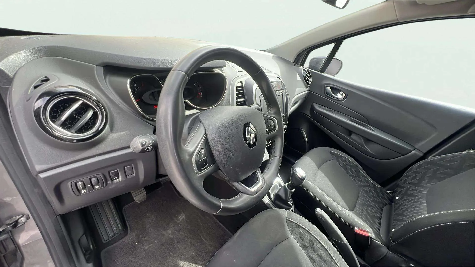 Renault Captur Limited dCi - foto 9