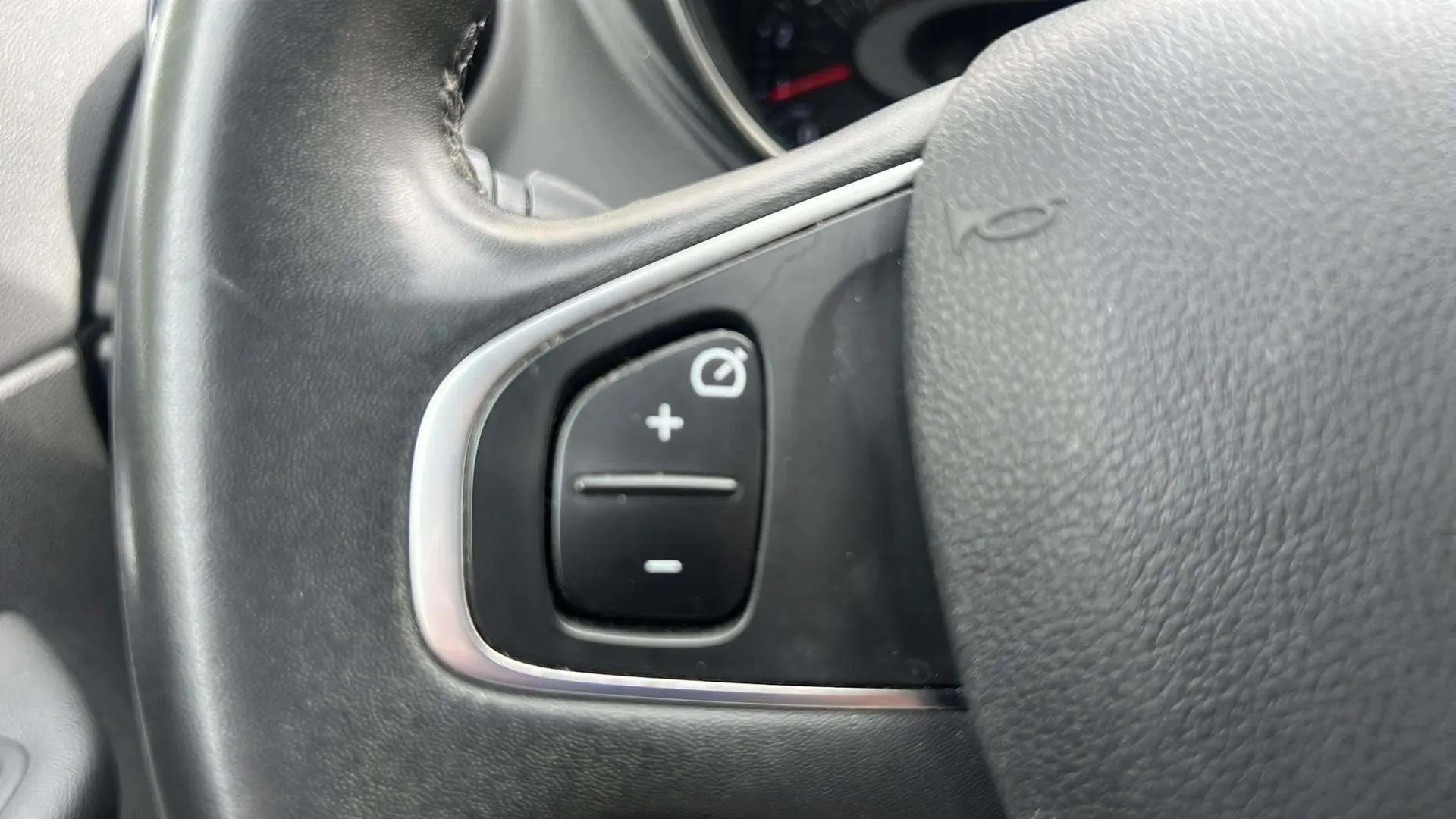 Renault Captur Limited dCi - foto 13