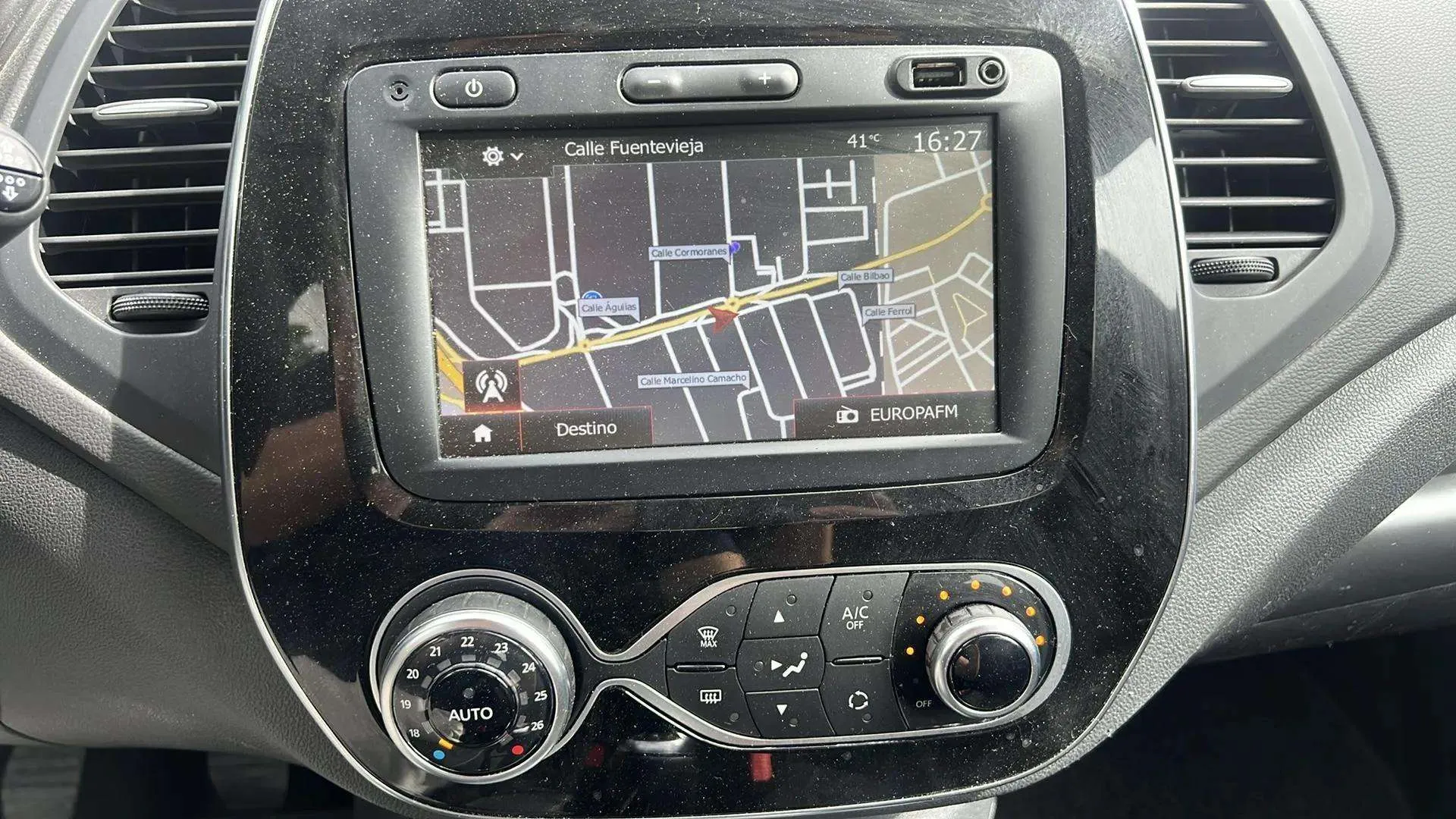Renault Captur Limited dCi - foto 17