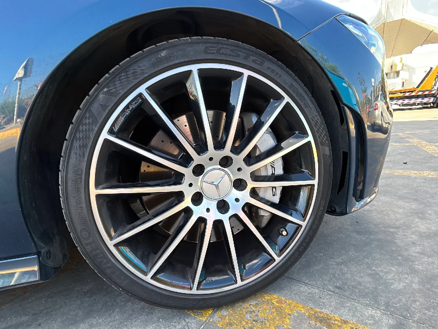 Mercedes-Benz CLA Mercedes-AMG 35 4MATIC+ Shooting Bra - foto 17