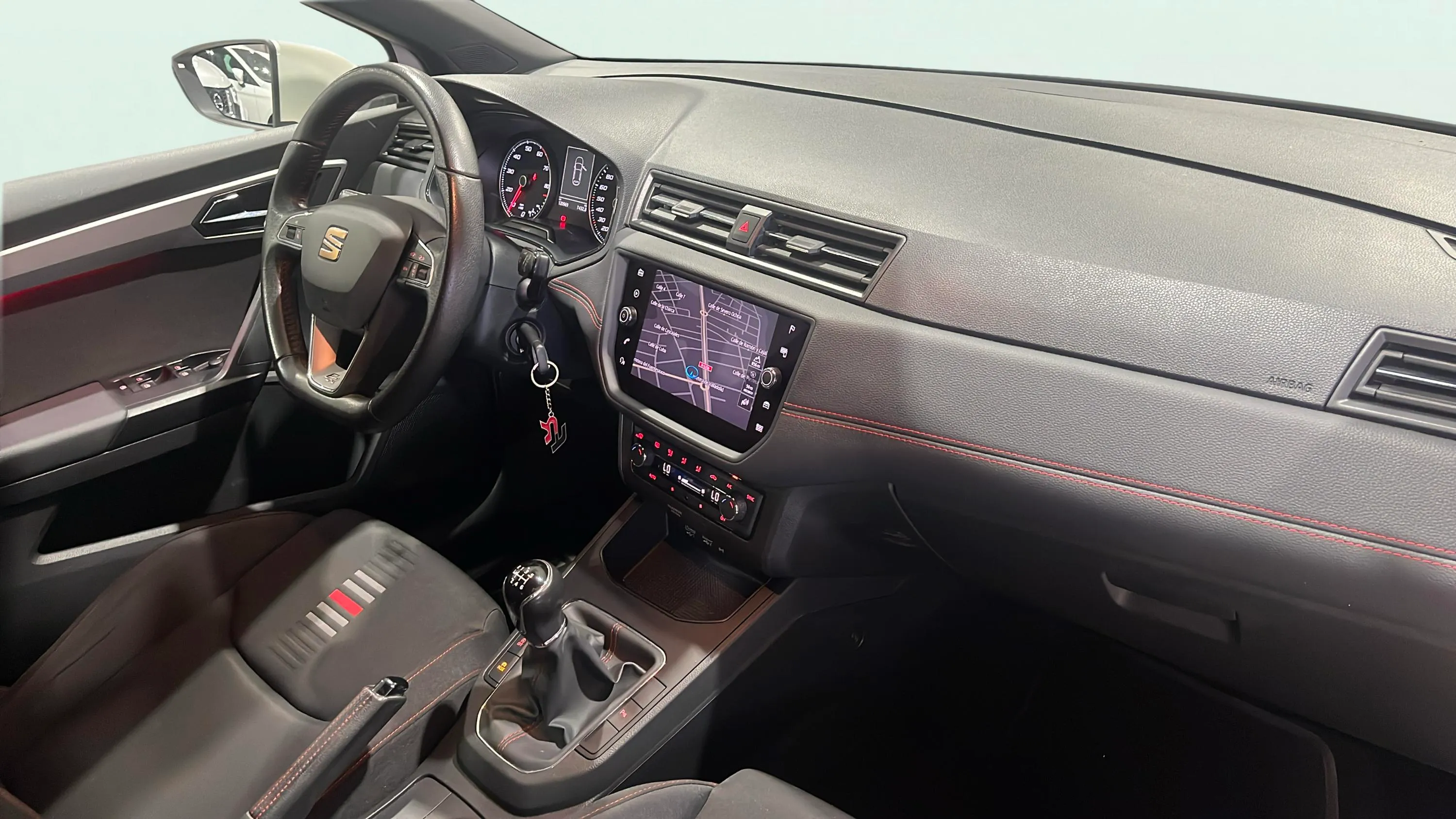 SEAT Ibiza 1.0 TSI FR - foto 12
