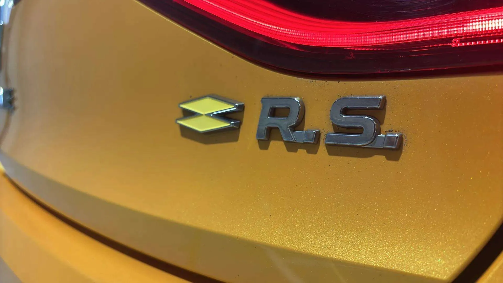 Renault Mégane RS Trophy TCe GPF EDC- 18 - foto 30