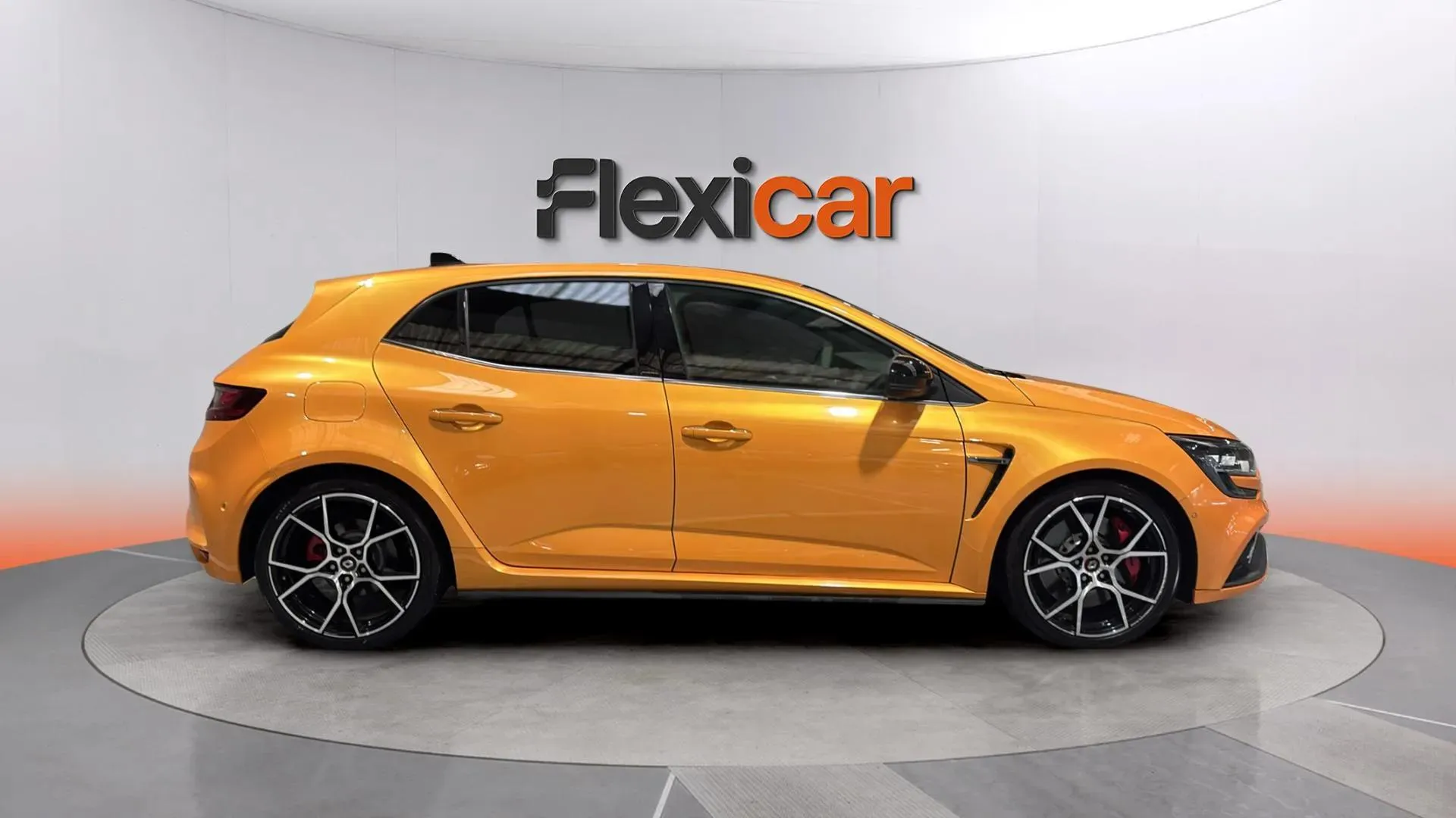 Renault Mégane RS Trophy TCe GPF EDC- 18 - foto 8