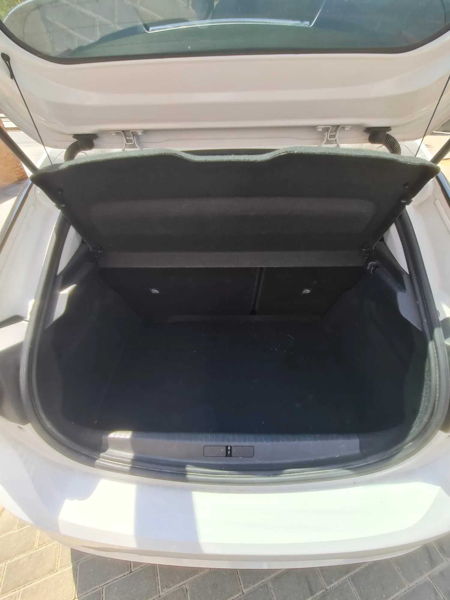 Opel Corsa 1.2 XEL Edition - foto 12
