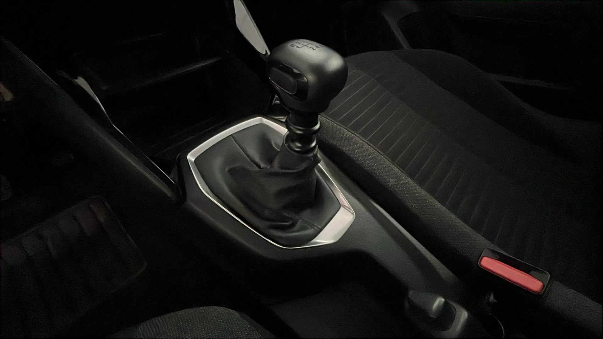 Peugeot 208 PureTech Active Pack - foto 29
