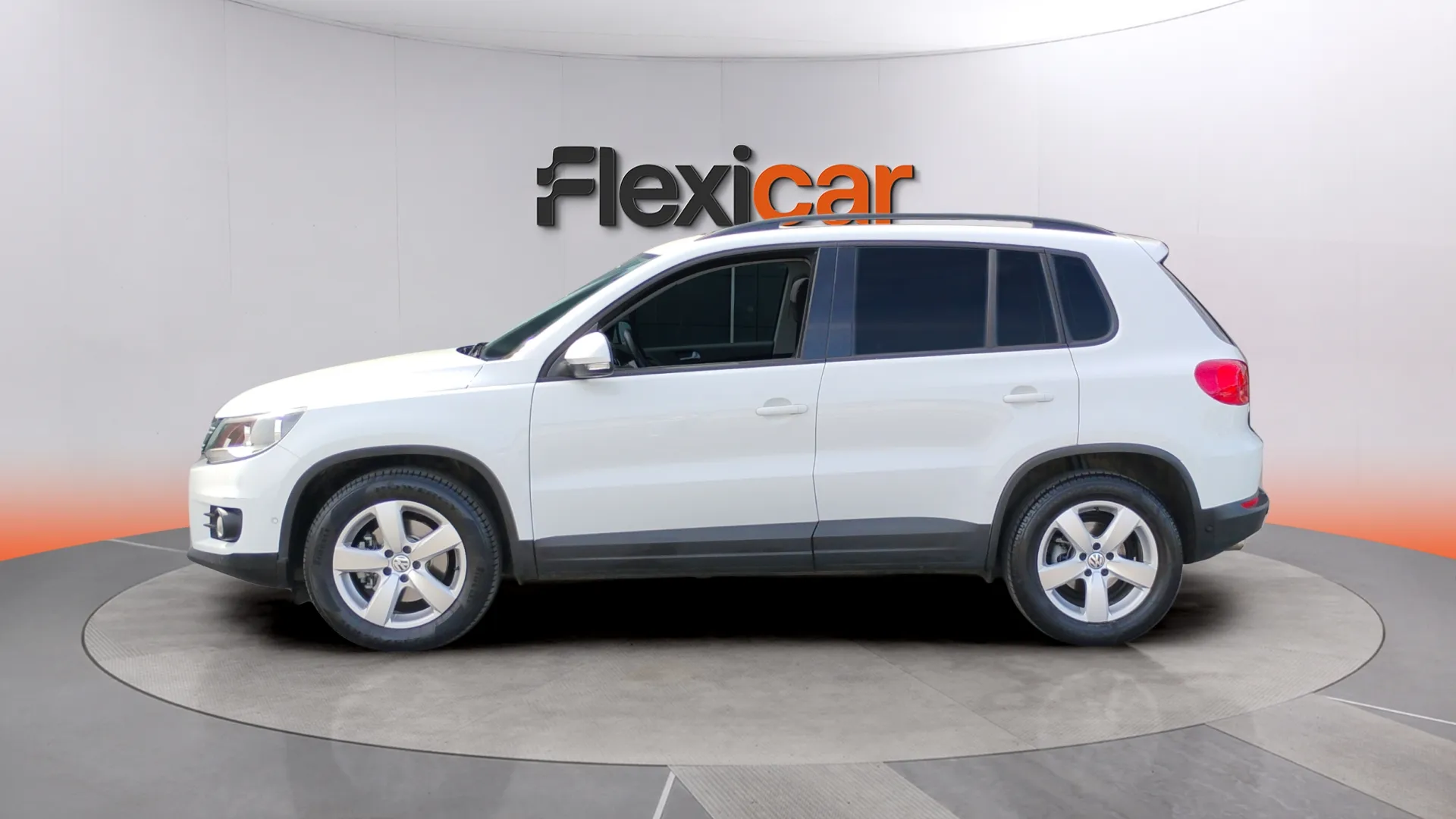 Volkswagen Tiguan T1 2.0 TDI BMT 4x2 - foto 6