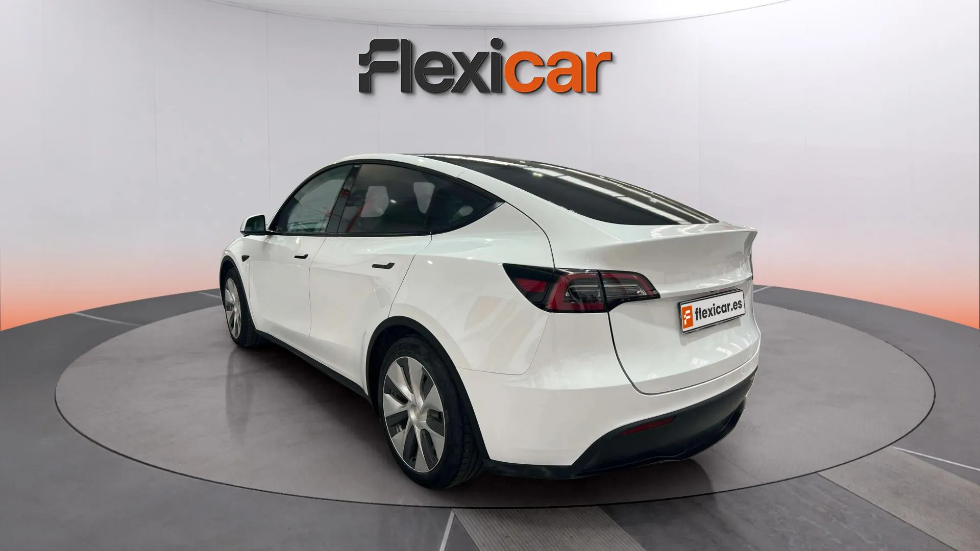 Tesla Model Y Tracción Trasera RWD - foto 6