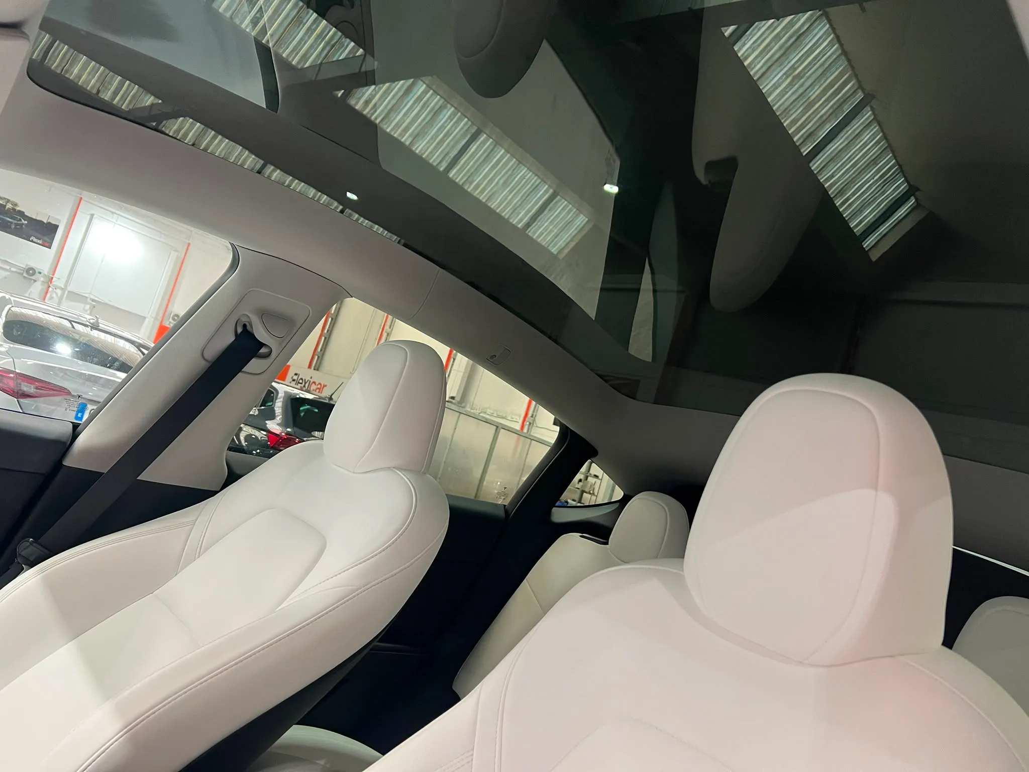 Tesla Model Y Tracción Trasera RWD - foto 9