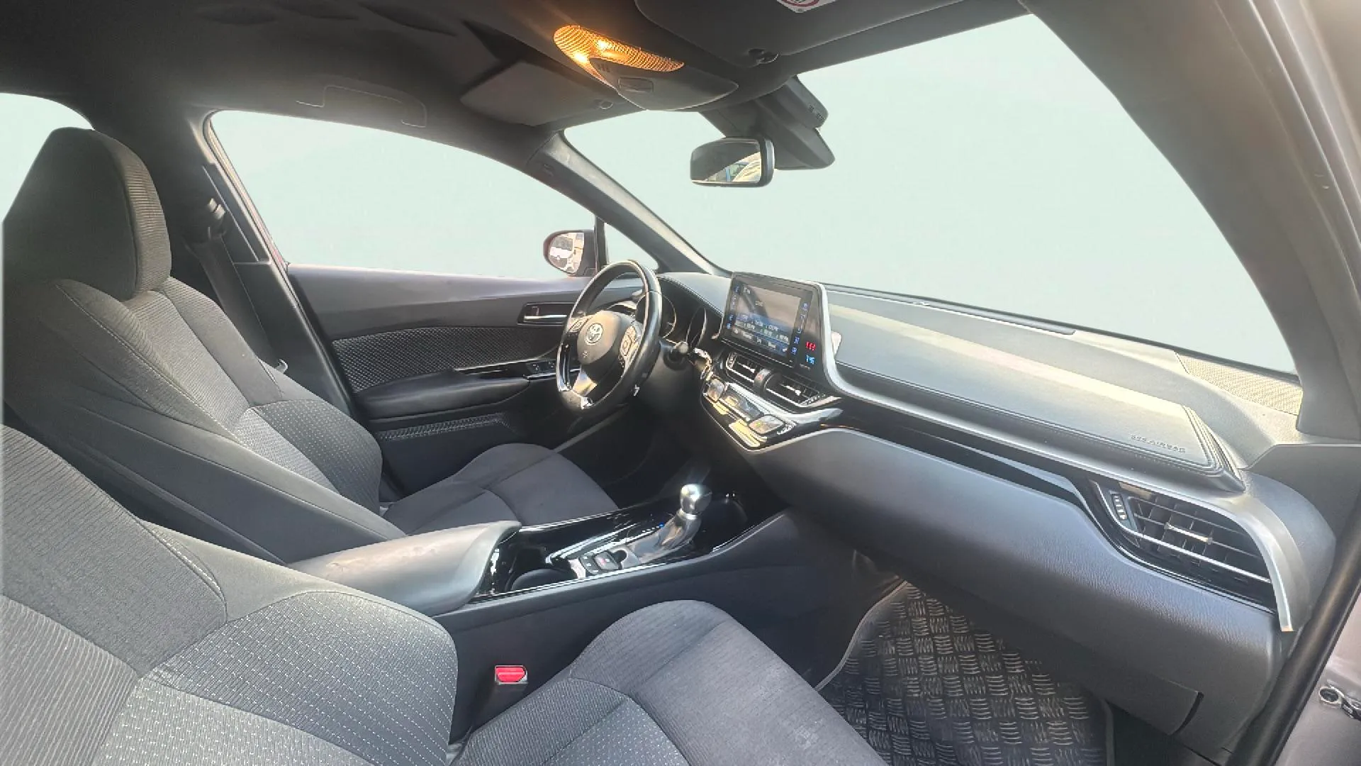 Toyota C-HR 1.8 125H Active - foto 14