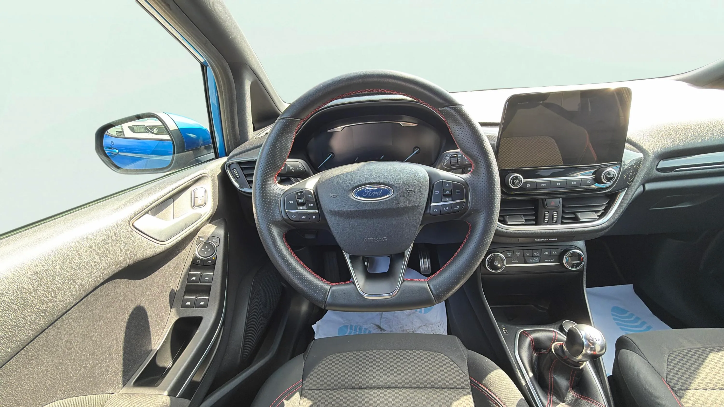 Ford Fiesta 1.1 PFI GLP ST-Line - foto 12