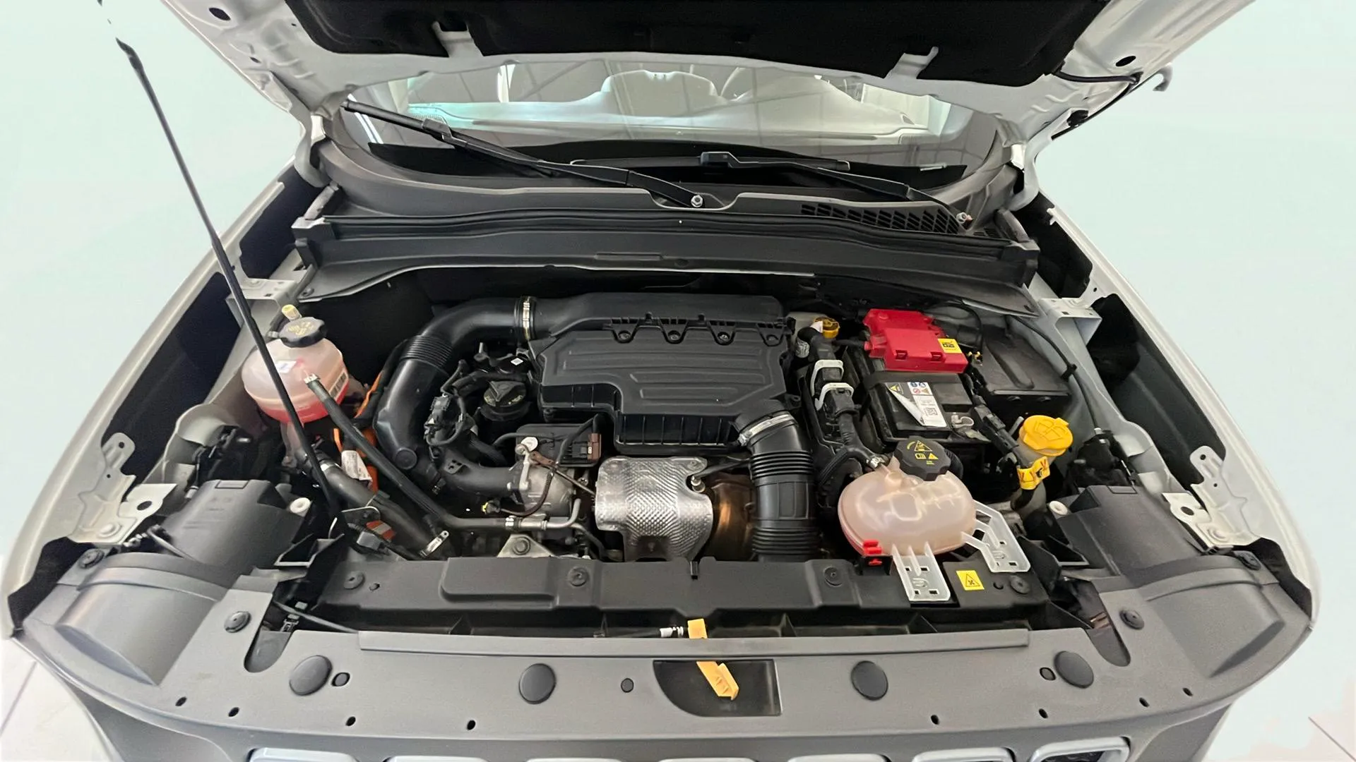 Jeep Renegade 4xe 1.3 PHEV Limited - foto 18