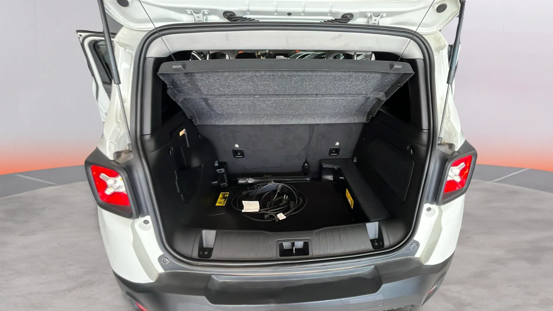 Jeep Renegade 4xe 1.3 PHEV Limited - foto 15