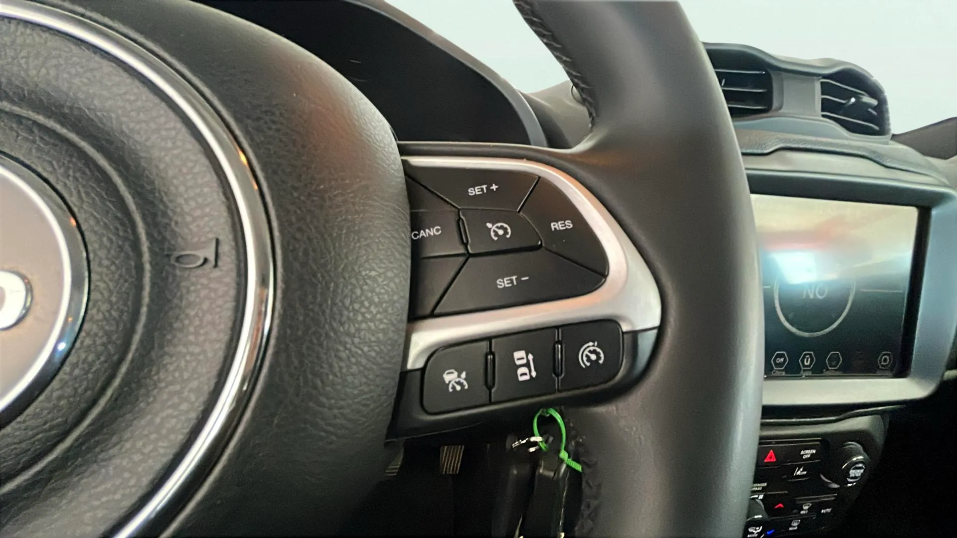 Jeep Renegade 4xe 1.3 PHEV Limited - foto 24