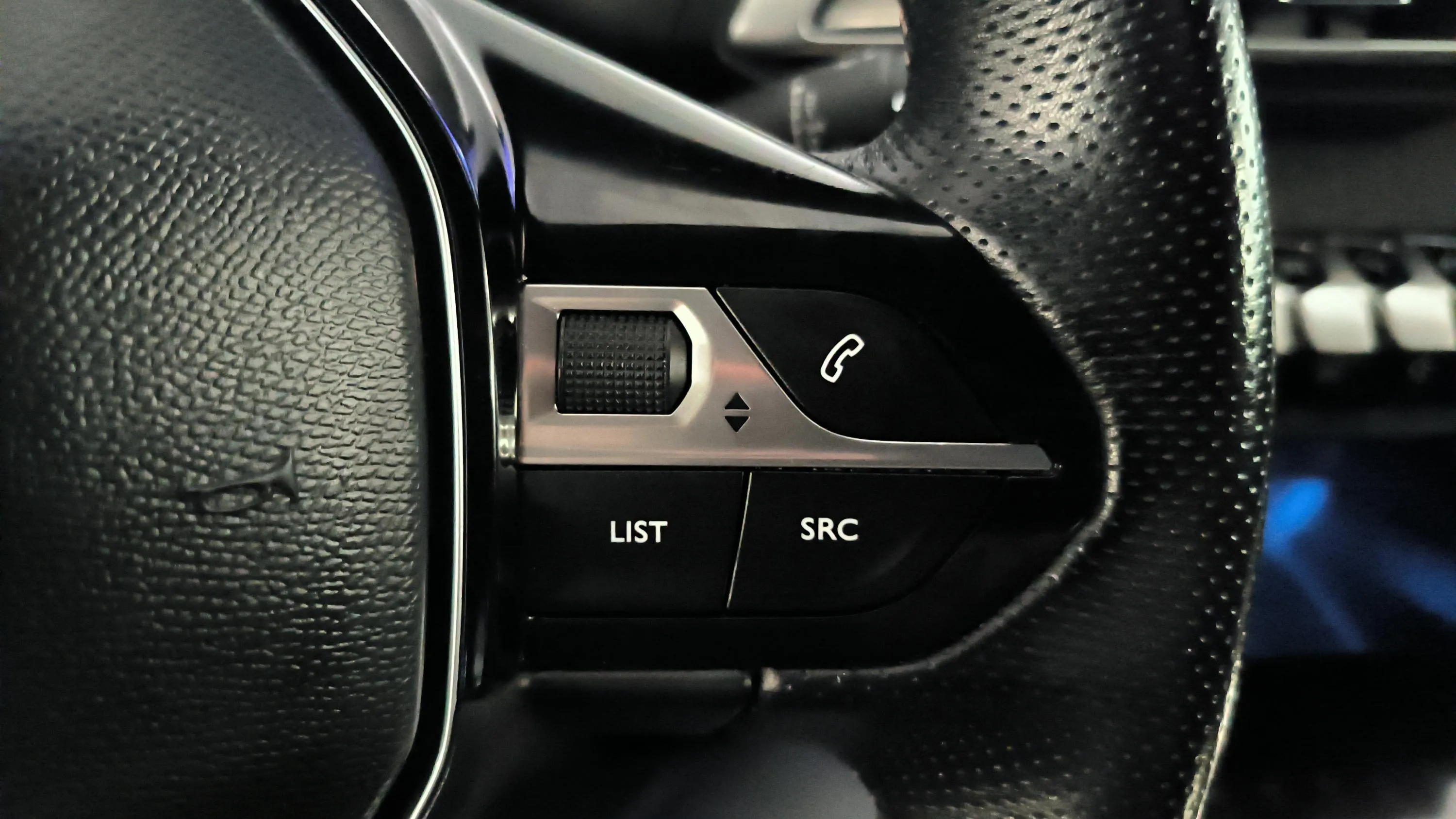 Peugeot 3008 1.5L BlueHDi Active - foto 15