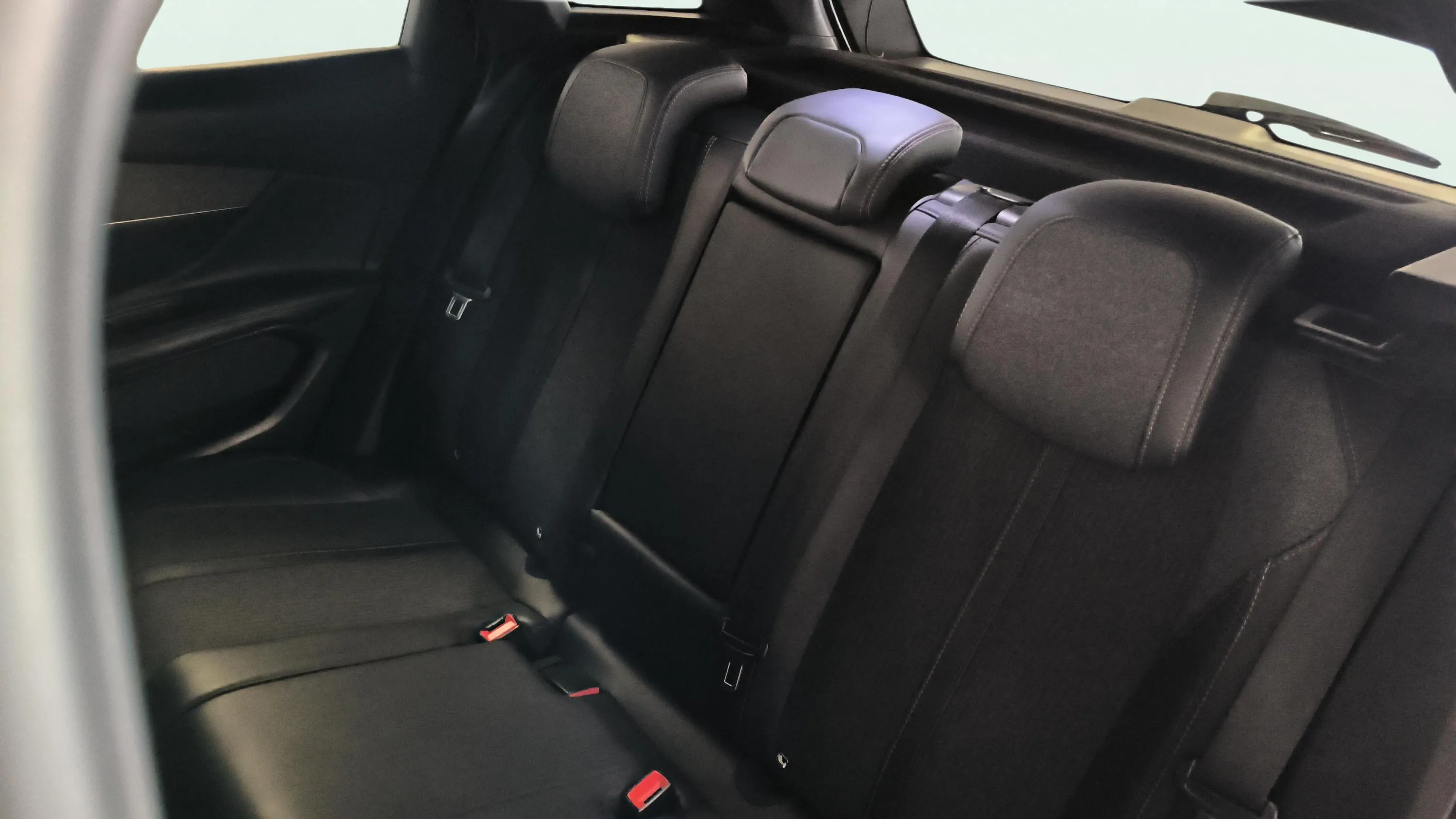 Peugeot 3008 1.5L BlueHDi Active - foto 25