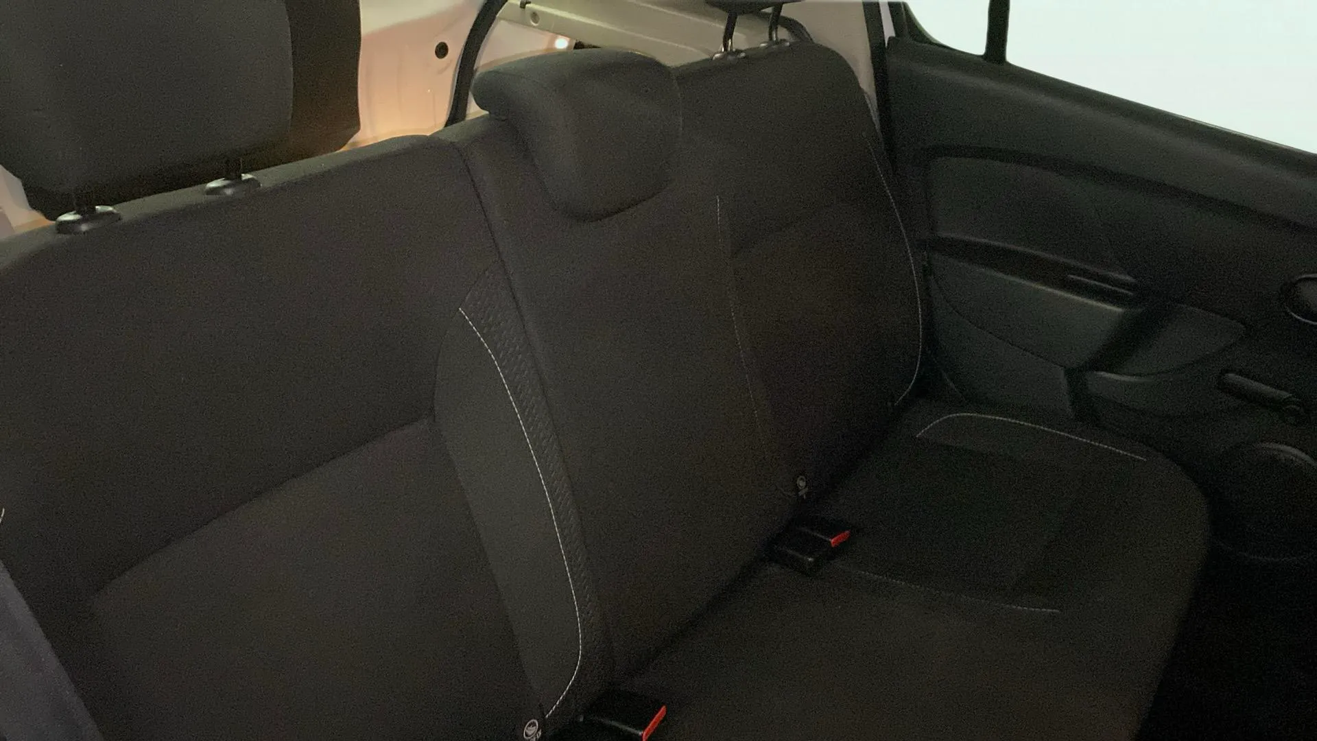 Dacia Sandero Access 1.0 SS - foto 22