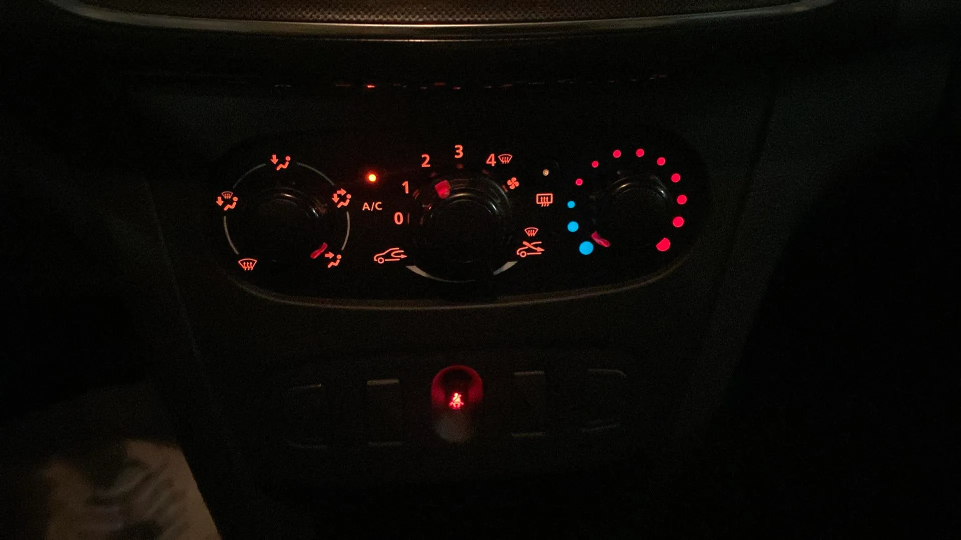 Dacia Sandero Access 1.0 SS - foto 18