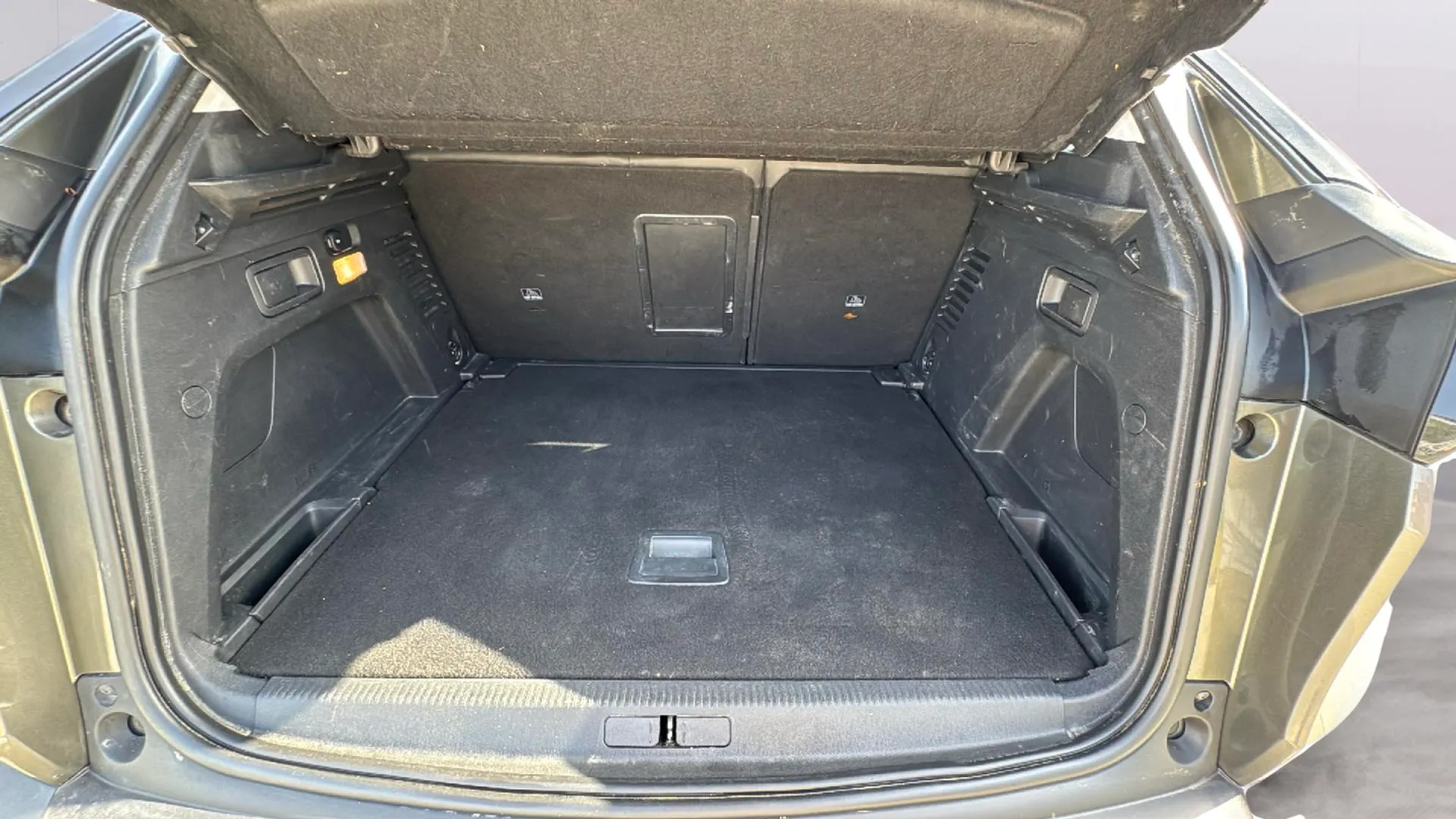 Peugeot 3008 1.2 PureTech Active EAT6 - foto 19