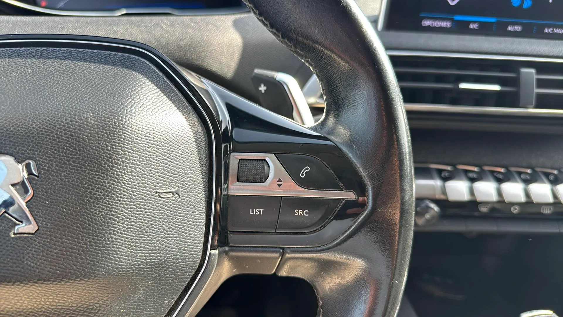 Peugeot 3008 1.2 PureTech Active EAT6 - foto 17