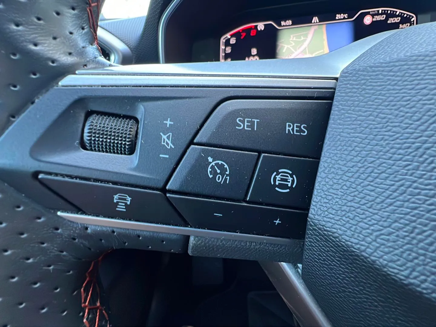 SEAT León 1.0 TSI FR 25 Aniversario - foto 19