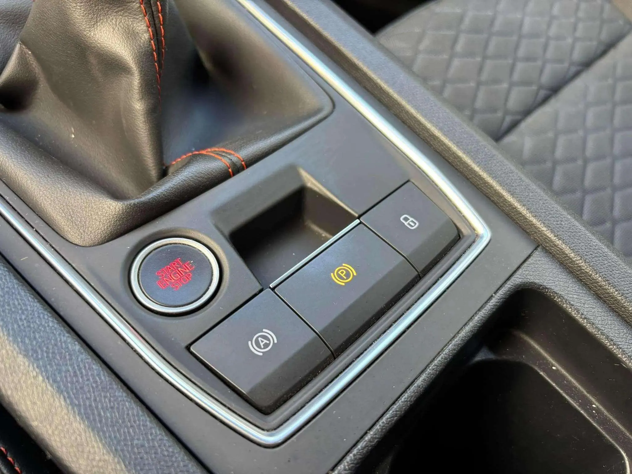 SEAT León 1.0 TSI FR 25 Aniversario - foto 15