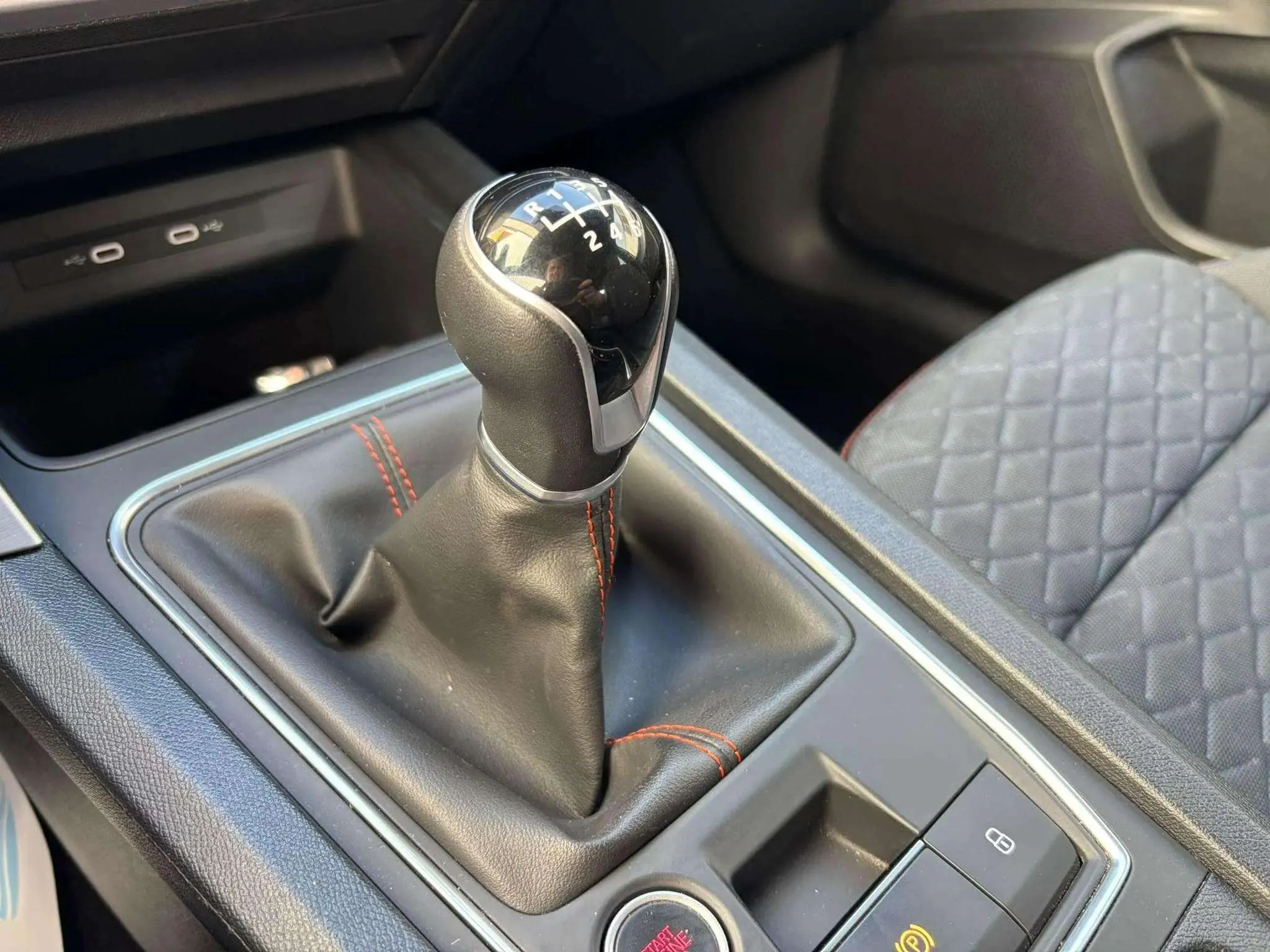SEAT León 1.0 TSI FR 25 Aniversario - foto 16