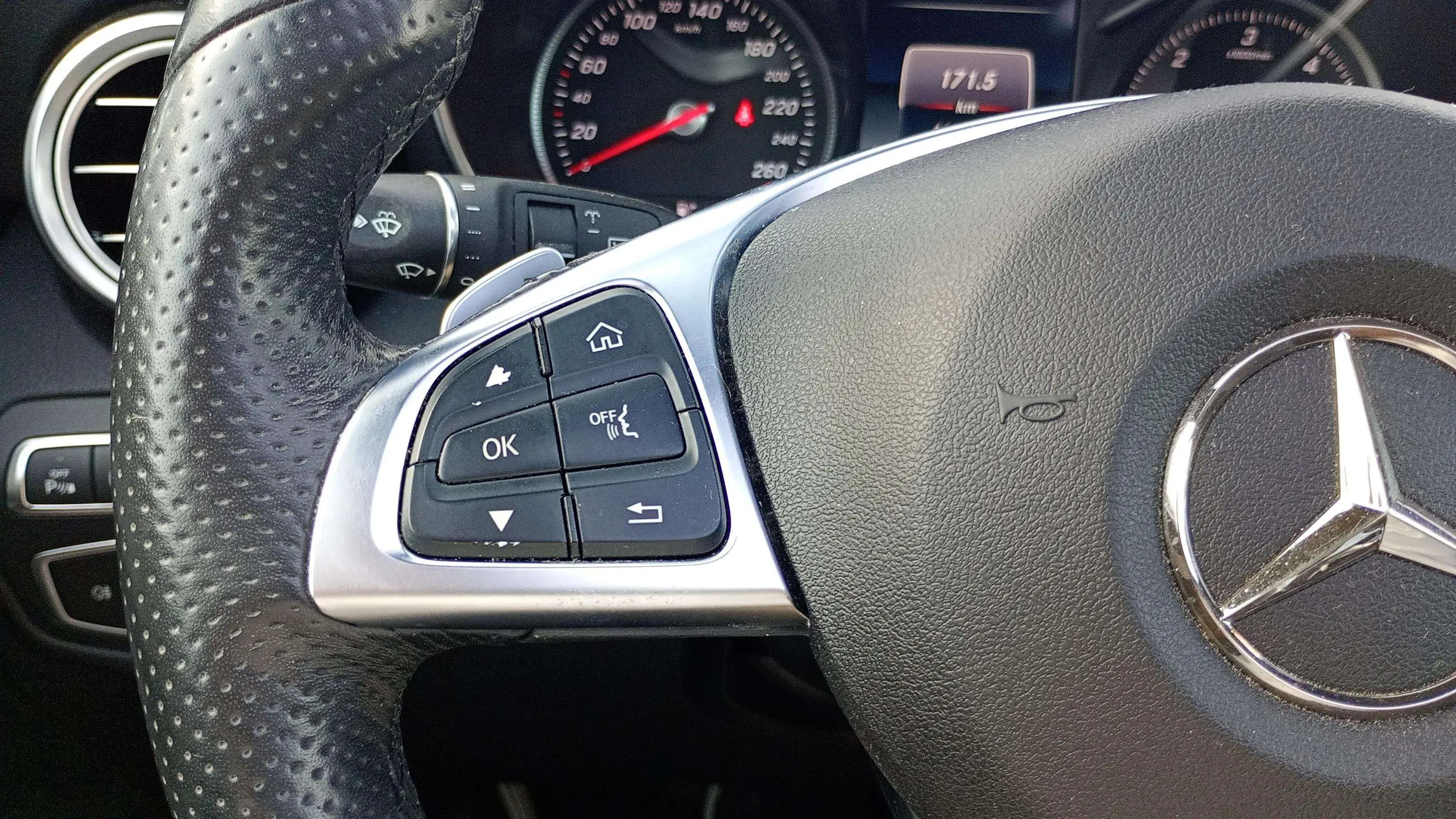 Mercedes-Benz GLC 250 d 4MATIC - foto 15