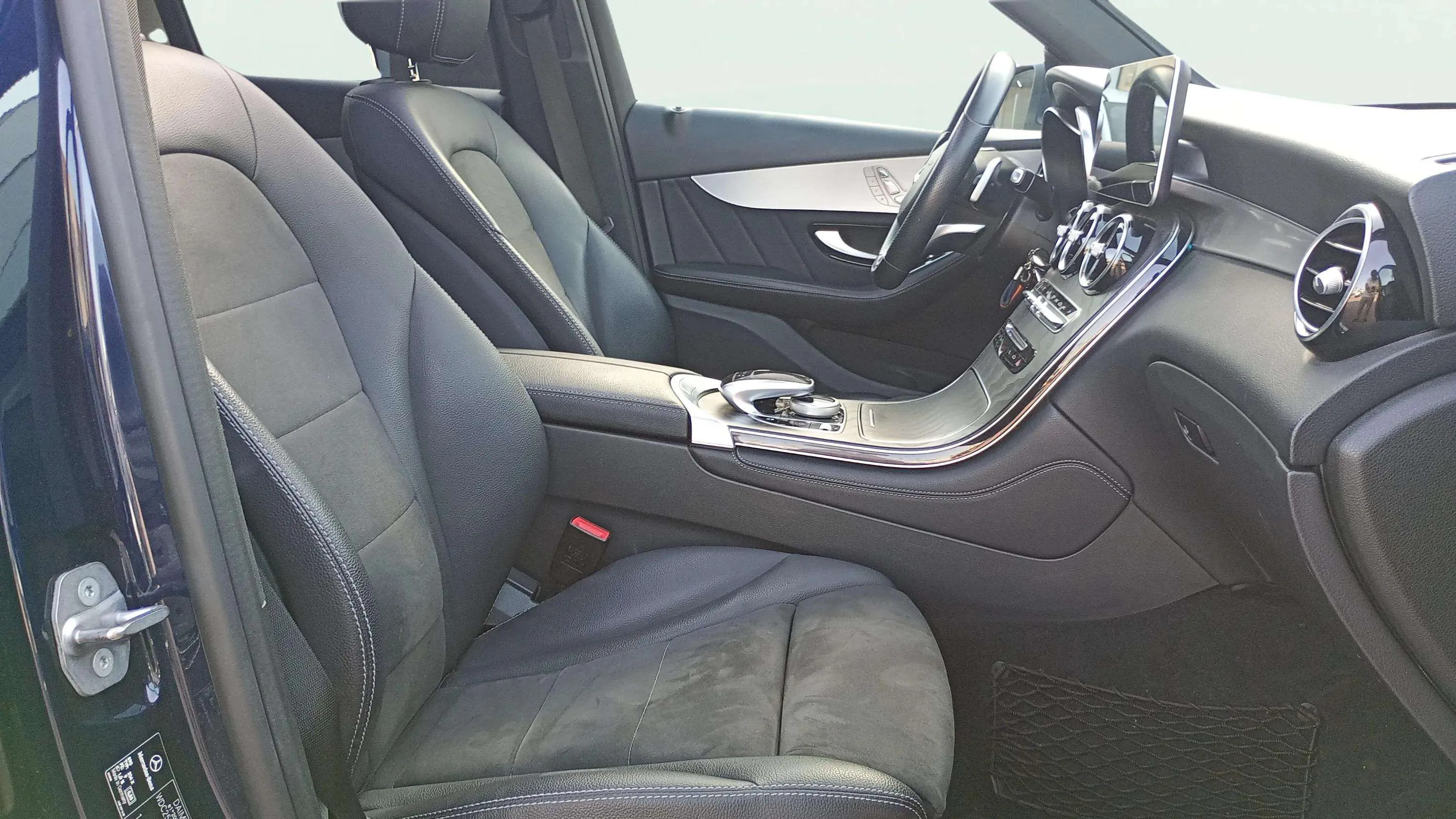 Mercedes-Benz GLC 250 d 4MATIC - foto 18