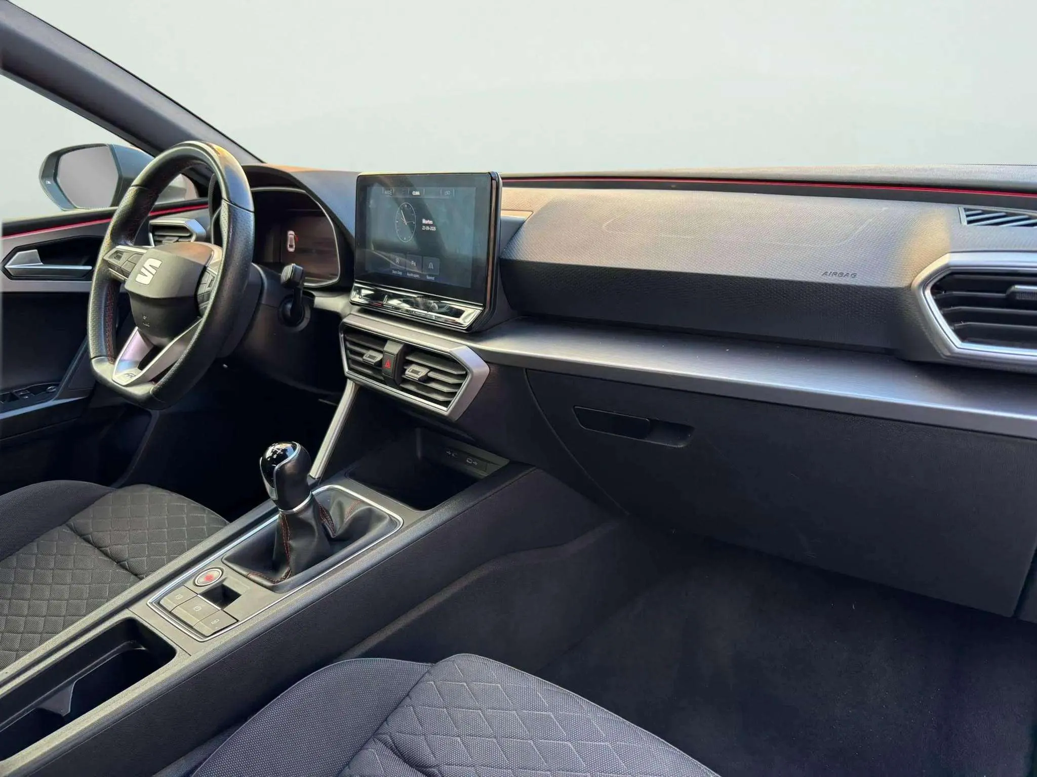 SEAT León 1.0 TSI FR 25 Aniversario - foto 17