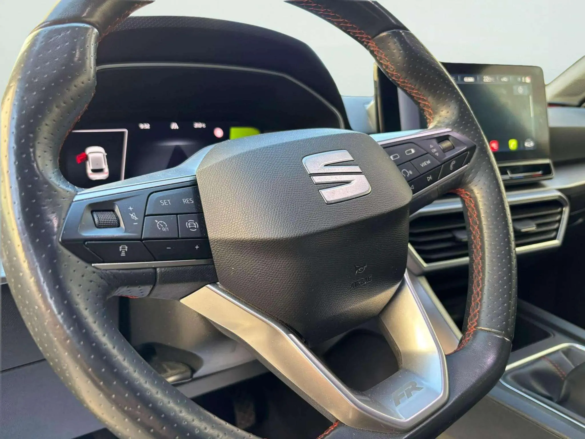 SEAT León 1.0 TSI FR 25 Aniversario - foto 8