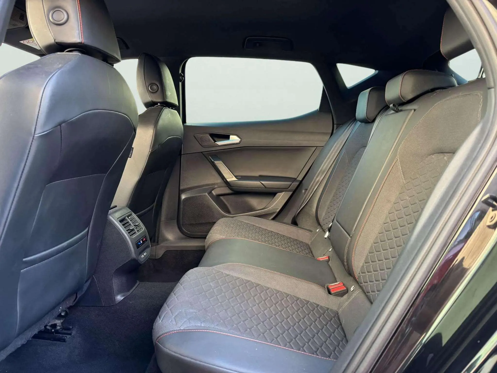 SEAT León 1.0 TSI FR 25 Aniversario - foto 13