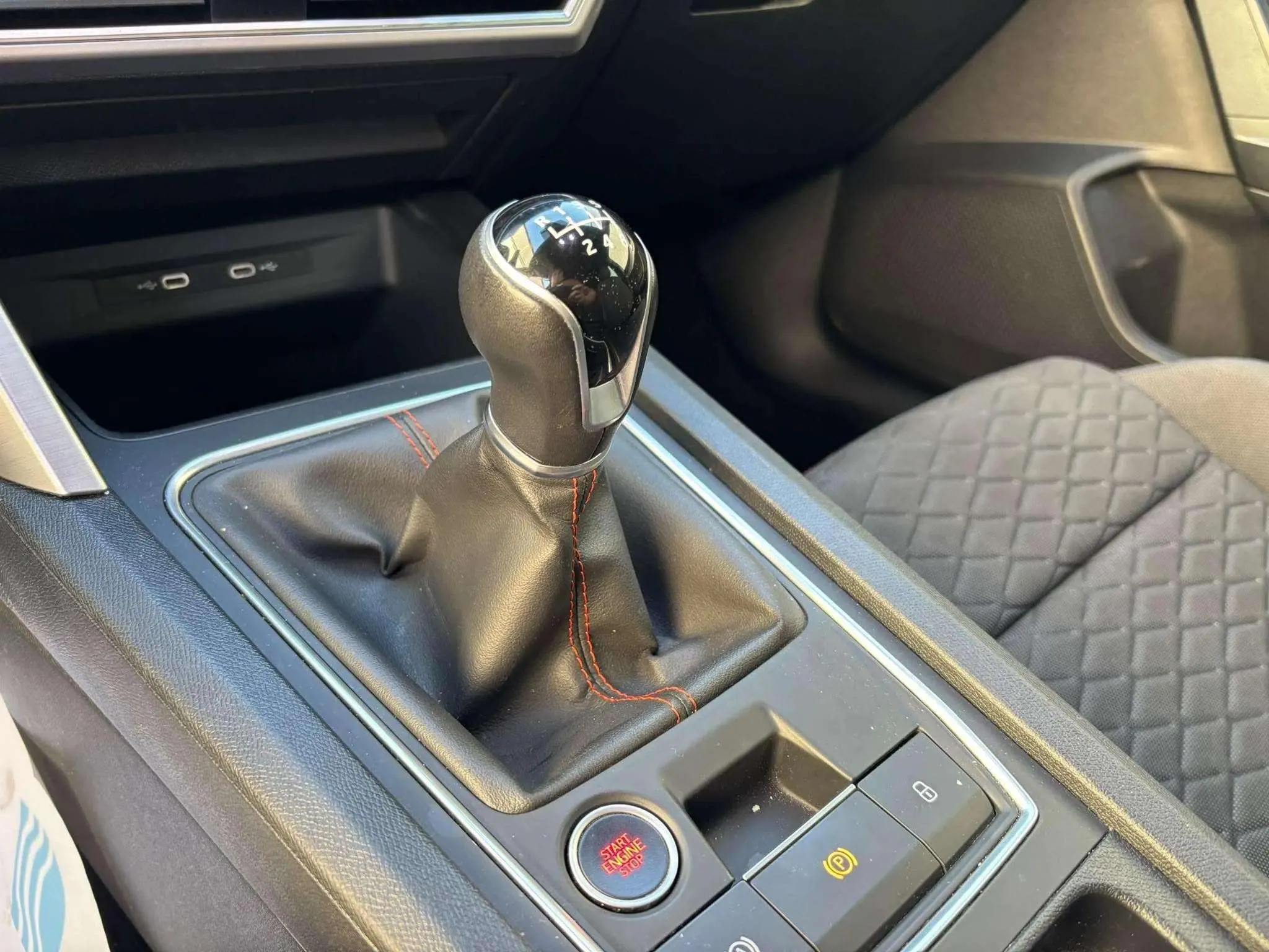 SEAT León 1.0 TSI FR 25 Aniversario - foto 10