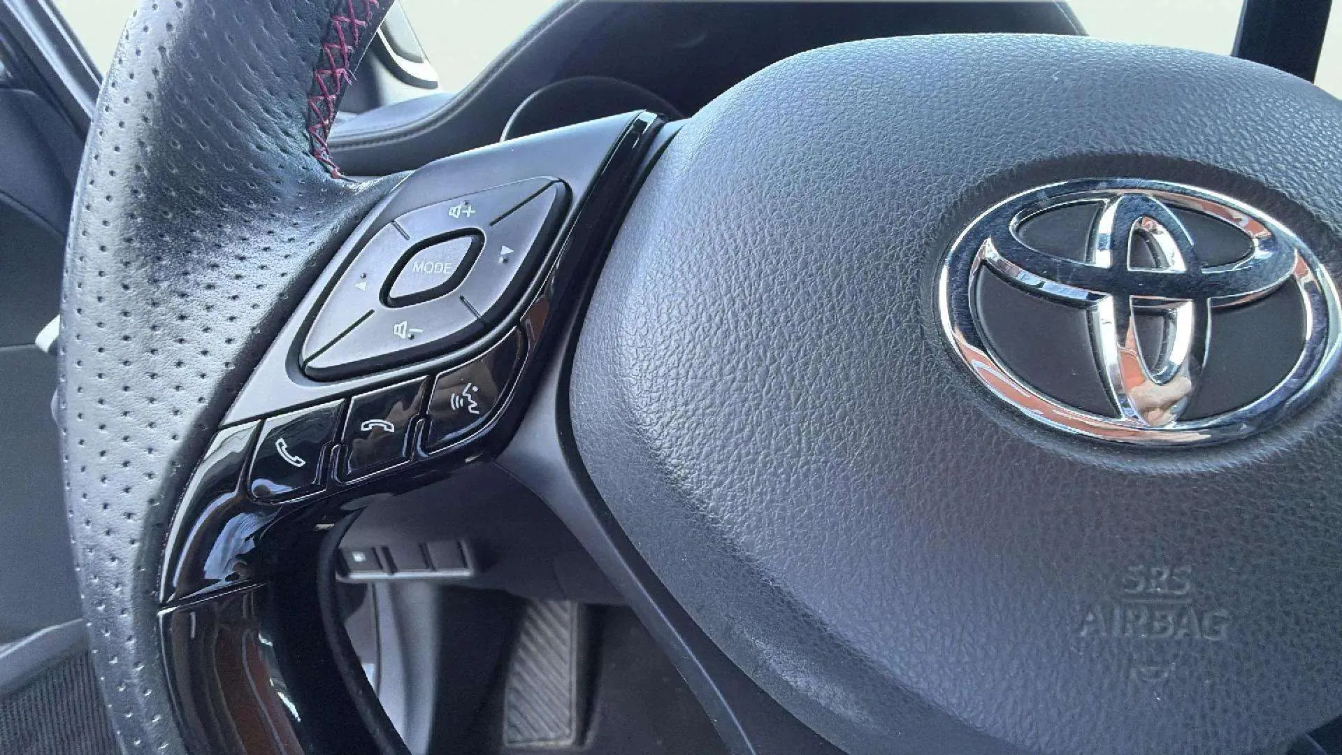 Toyota C-HR 2.0 200H GR Sport - foto 18