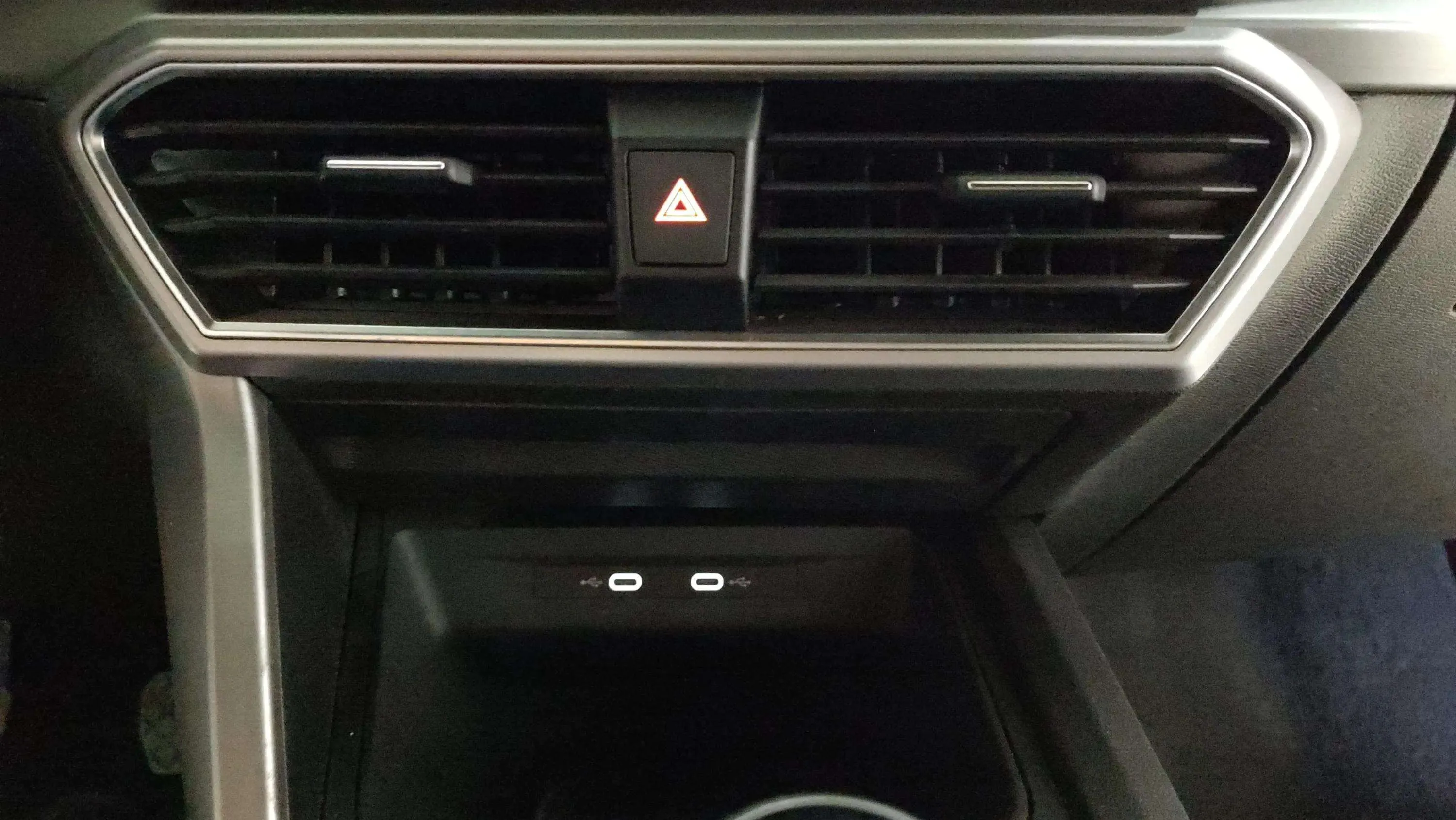 SEAT León SP 1.0 TSI FR 25 Aniversario - foto 16