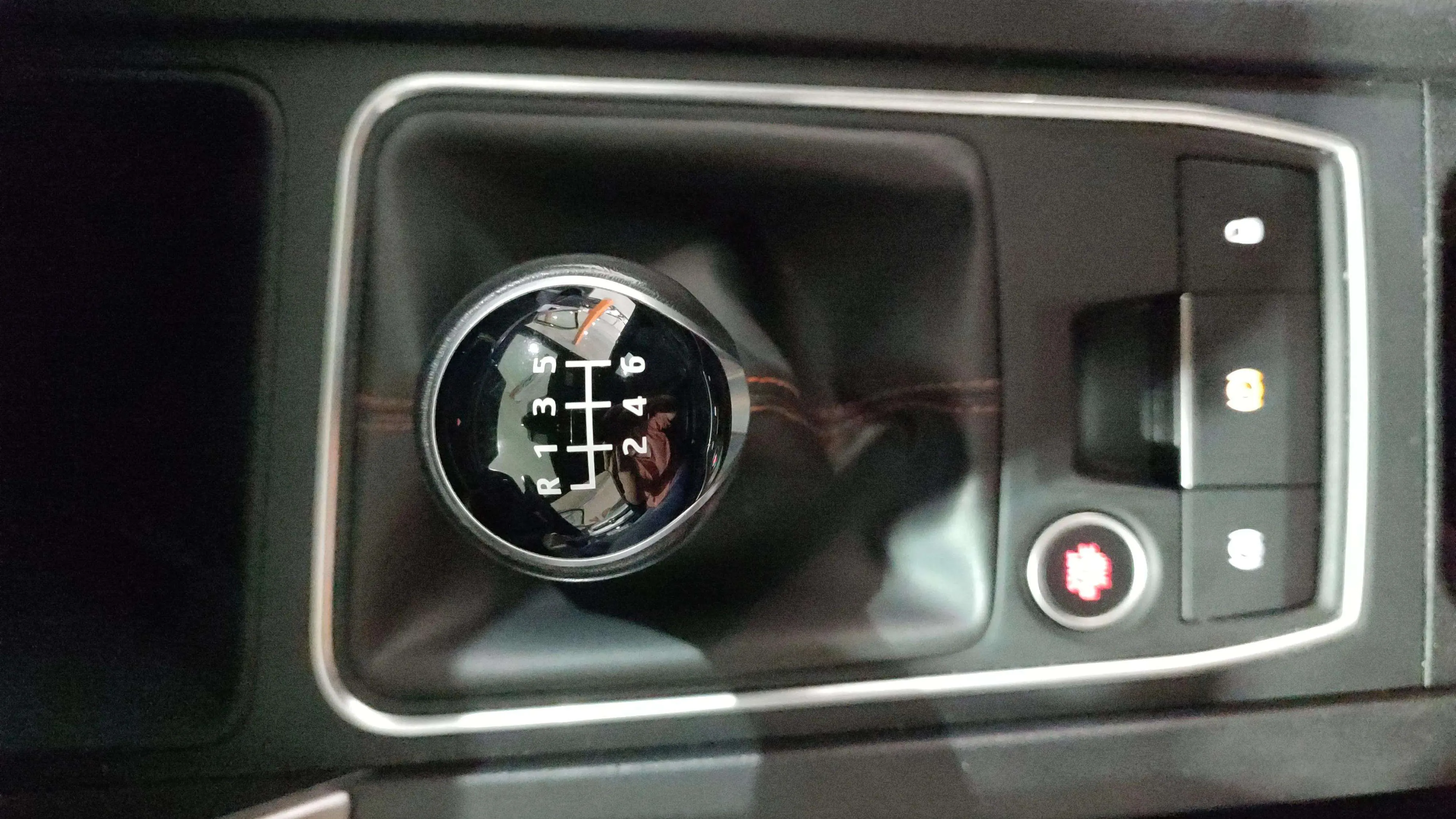 SEAT León SP 1.0 TSI FR 25 Aniversario - foto 17